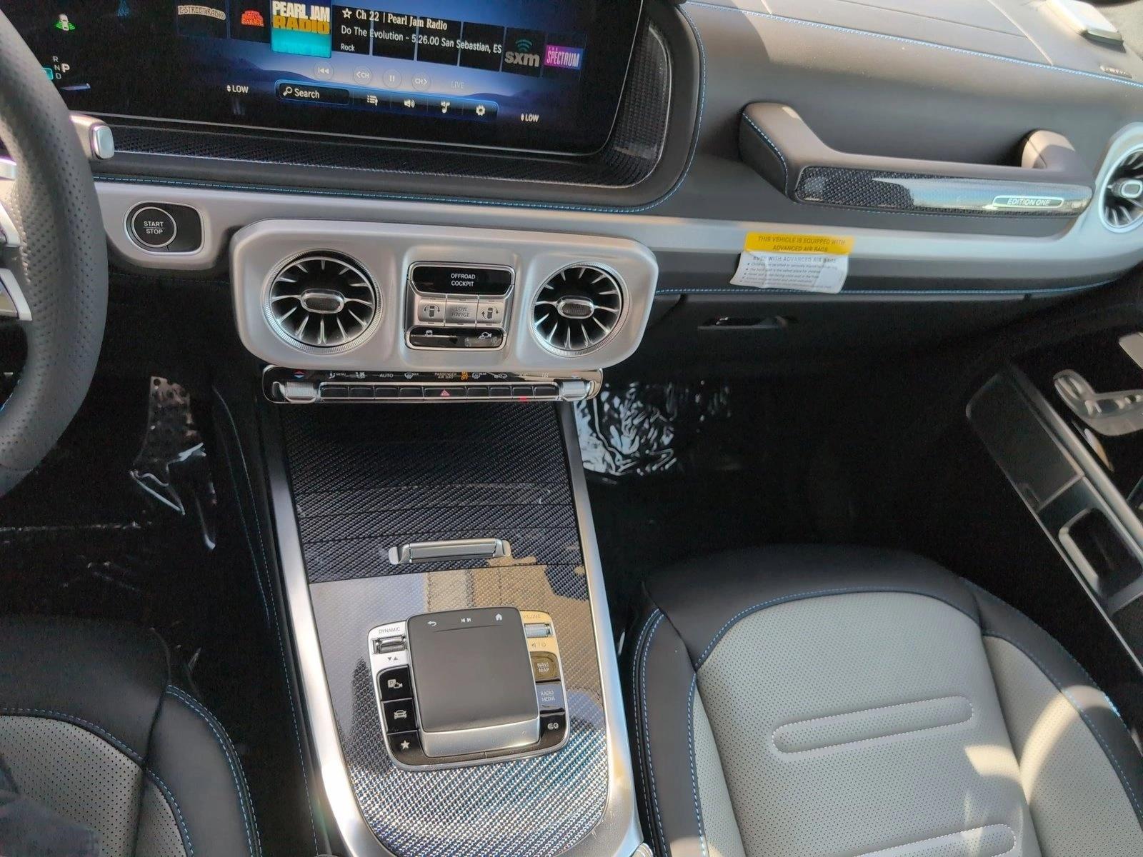 2025 Mercedes-Benz G-Class G580 - Photo 12
