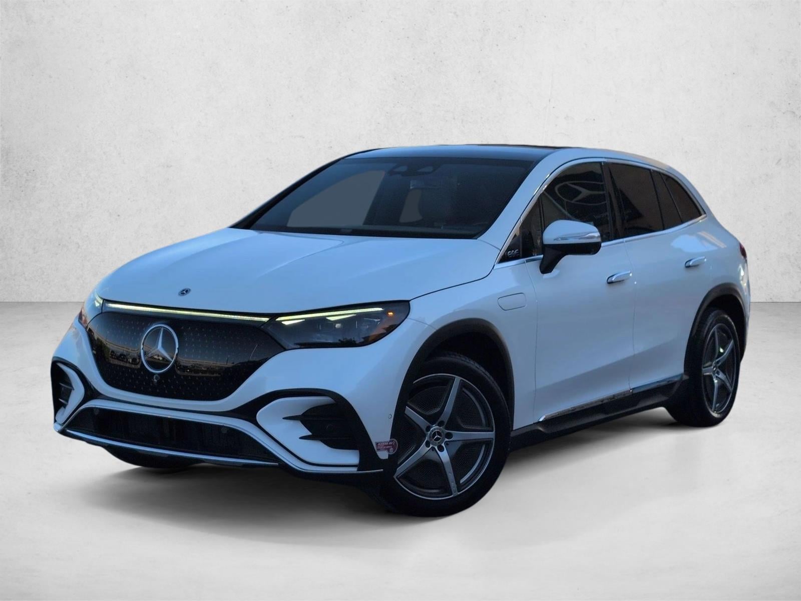 2023 Mercedes-Benz EQE SUV EQE 500 4MATIC's photo