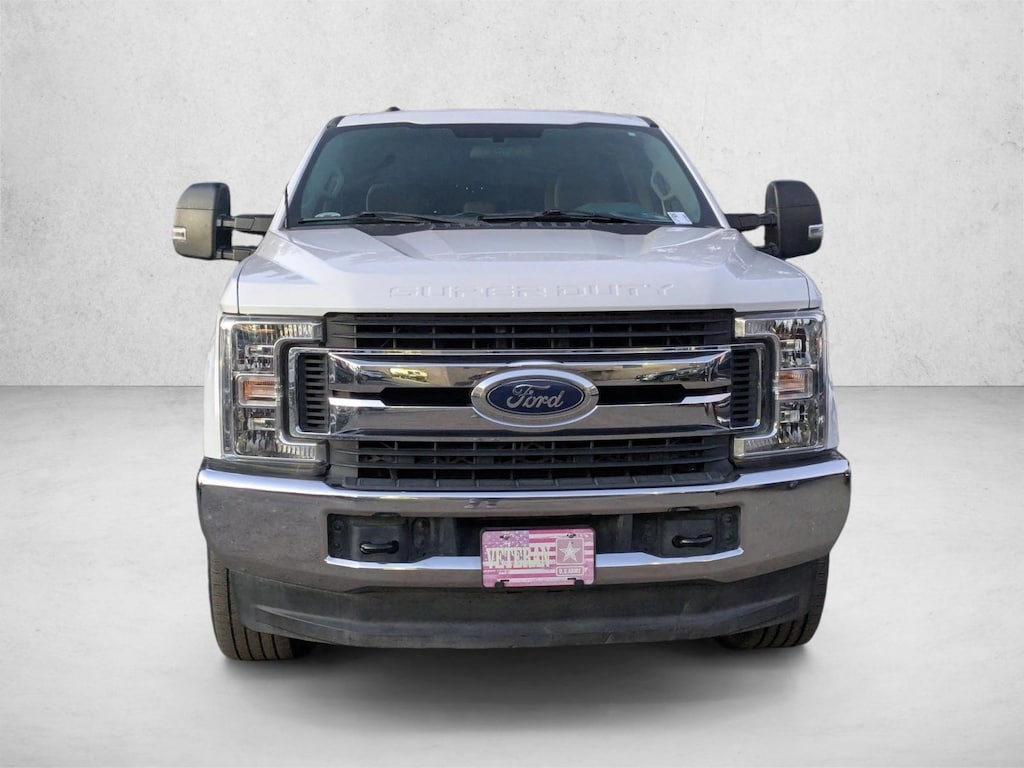 Used 2019 Ford F-250 XLT Truck Crew Cab