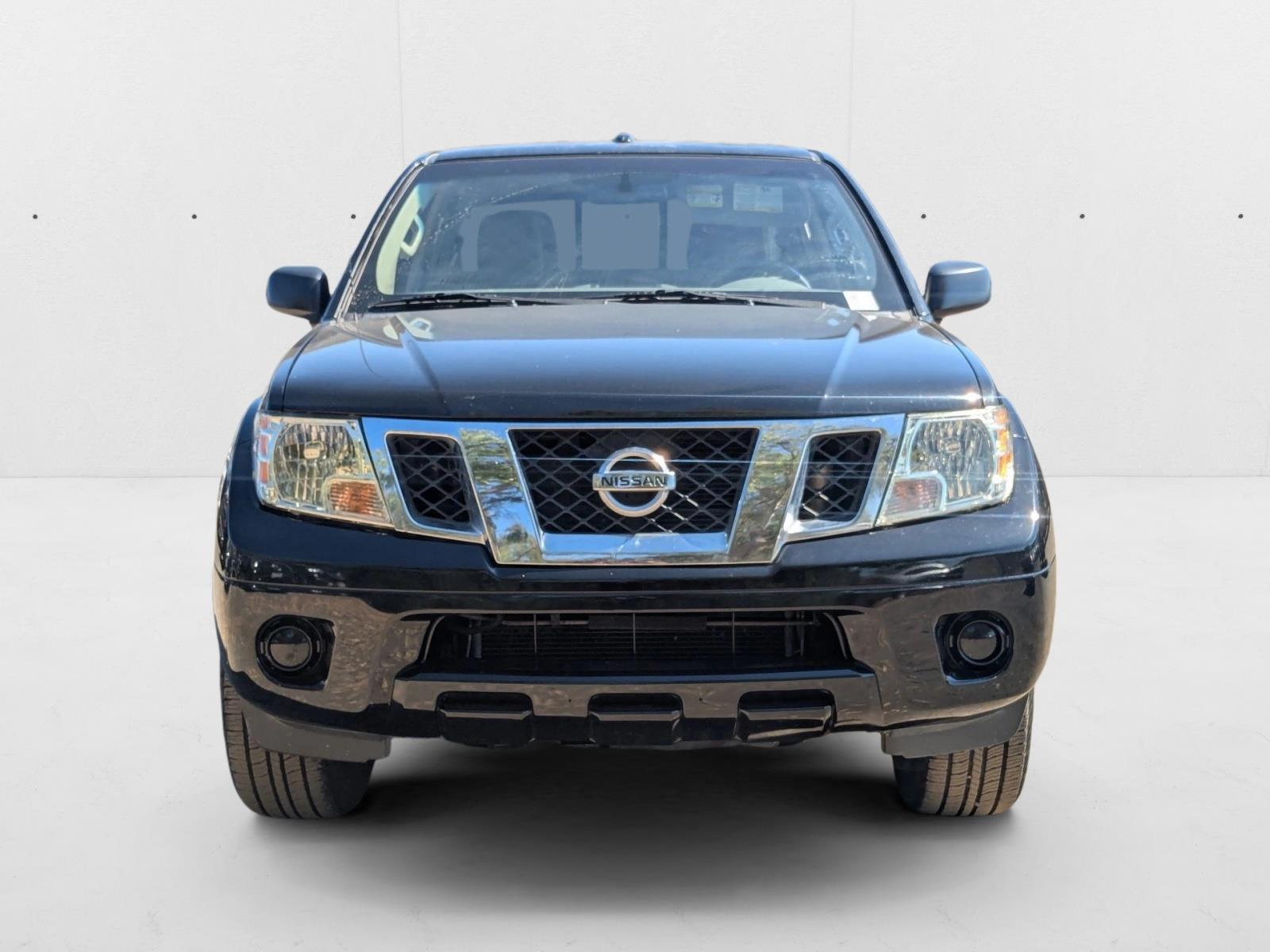 2016 Nissan Frontier SV photo 2