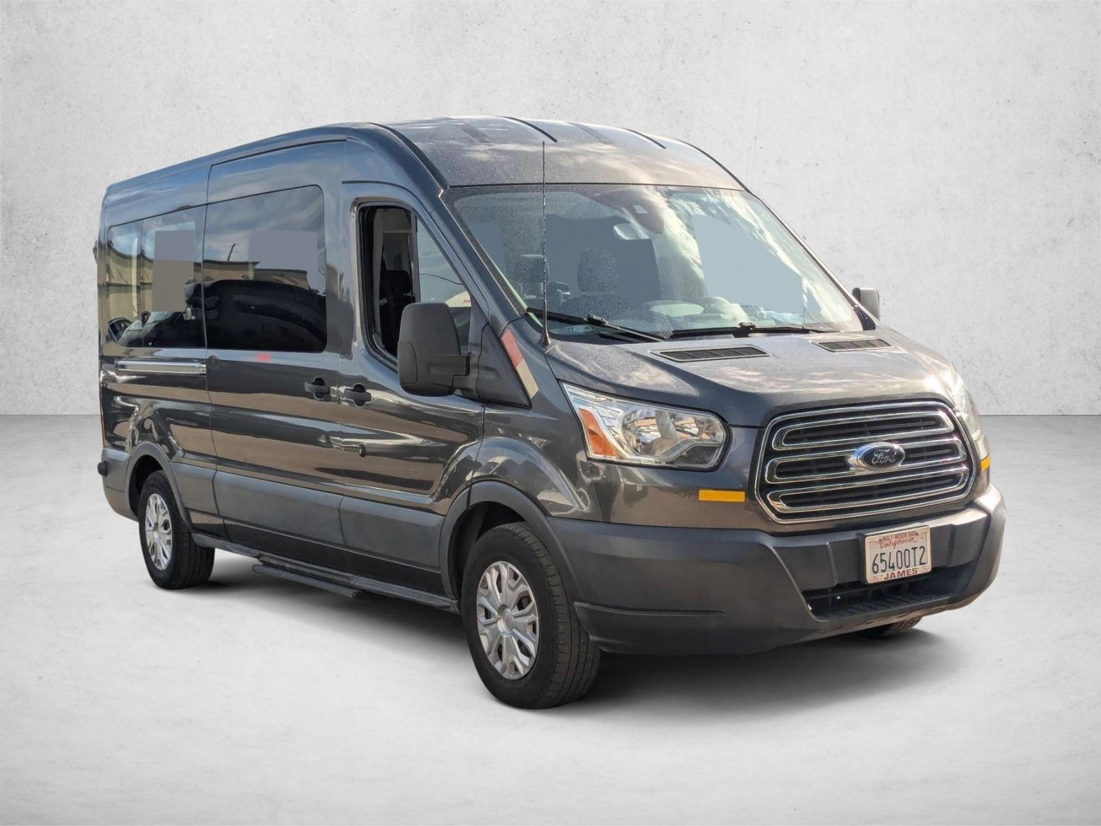 2017 Ford Transit XLT photo 2