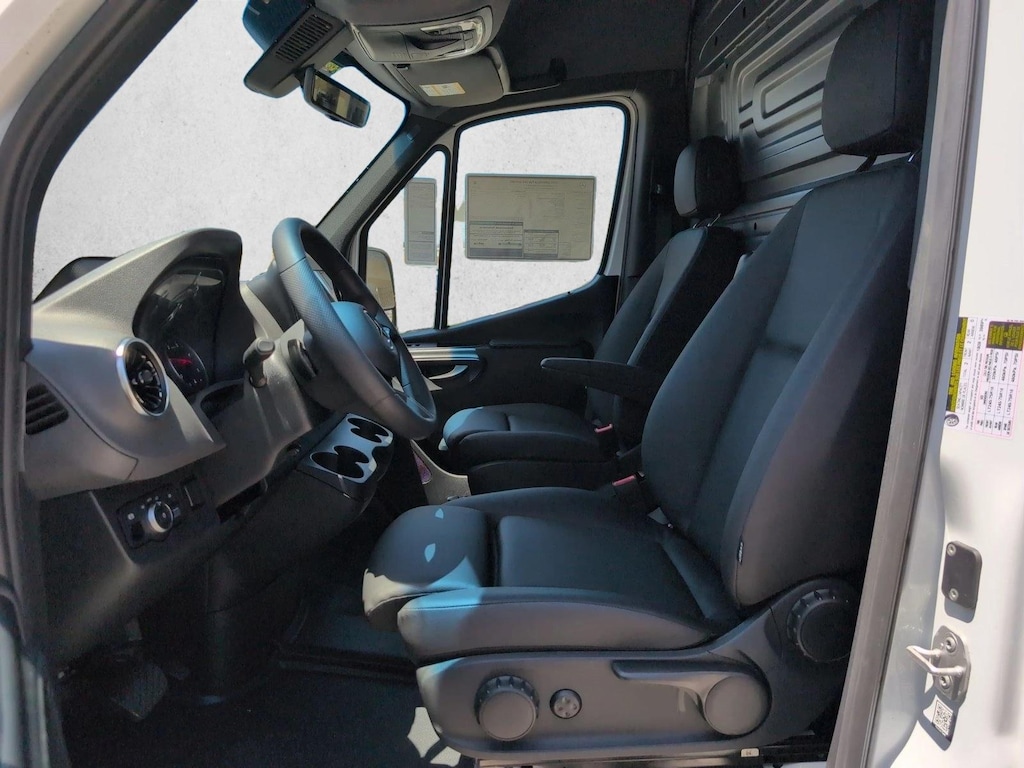 New 2026 Mercedes-Benz Sprinter 2500 2500 Standard Roof I4 Diesel HO 144" RWD Van Cargo Van
