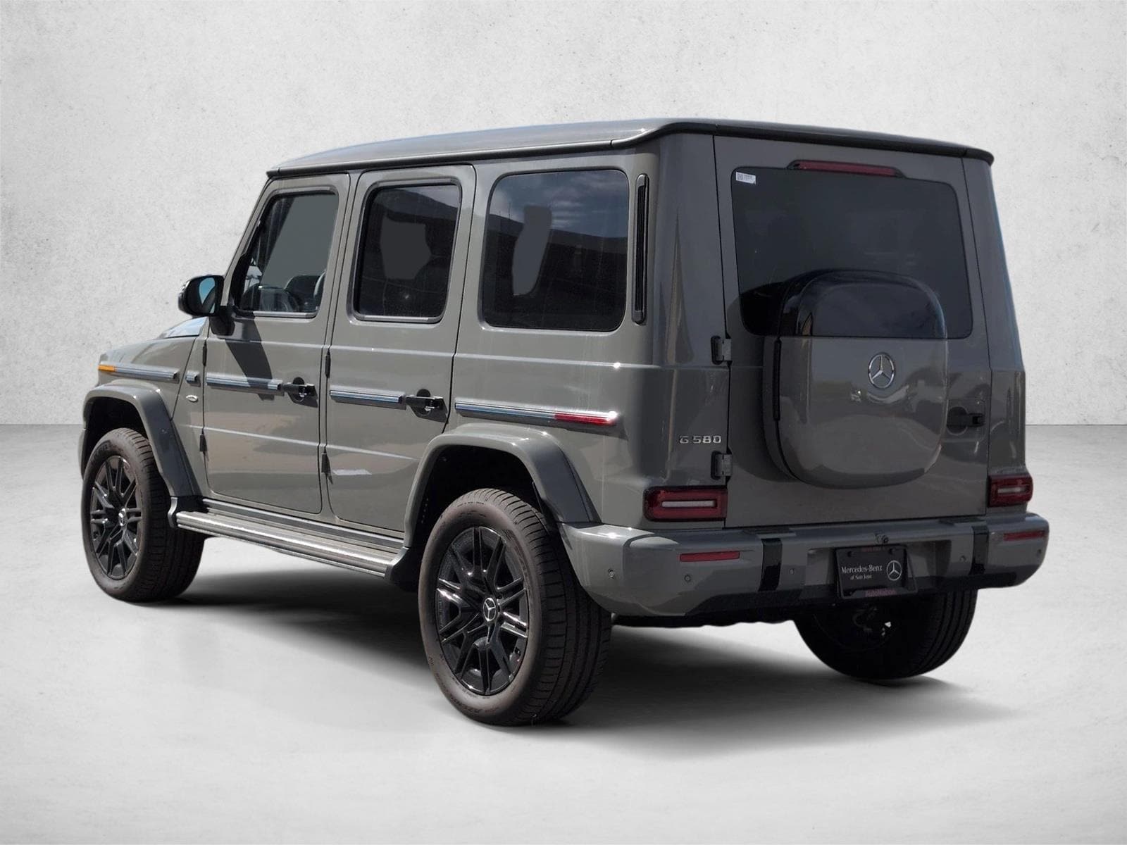 2025 Mercedes-Benz G-Class G580 - Photo 9