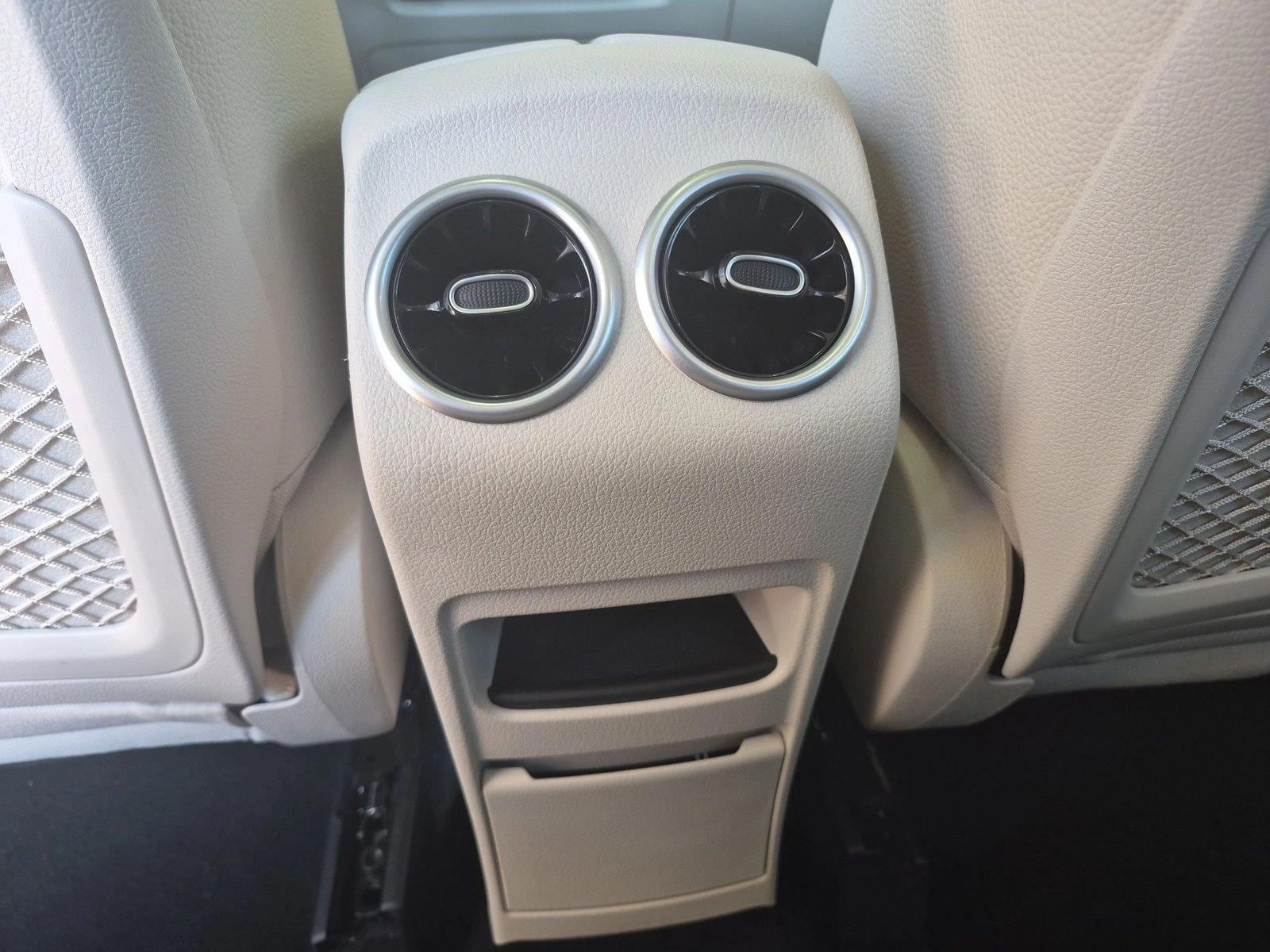2026 Mercedes-Benz GLB GLB 250 - Photo 19