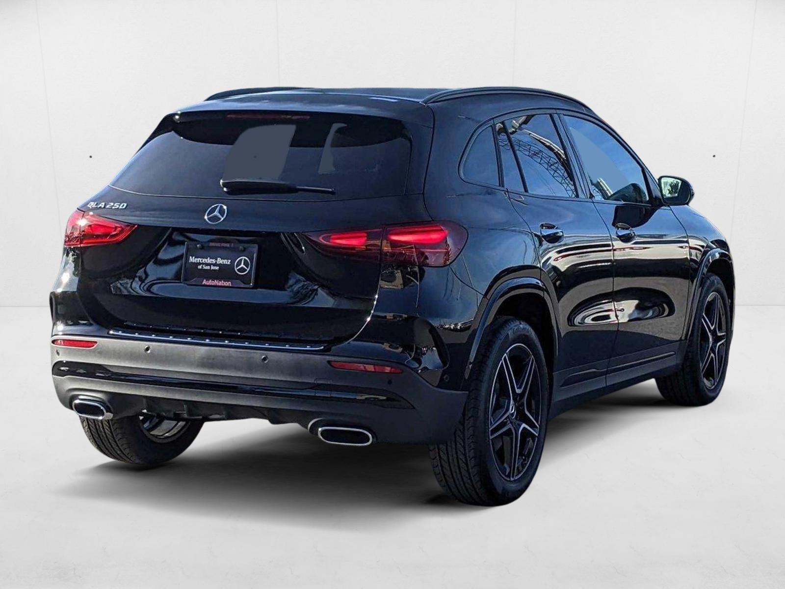 2025 Mercedes Benz GLA 250 photo 2