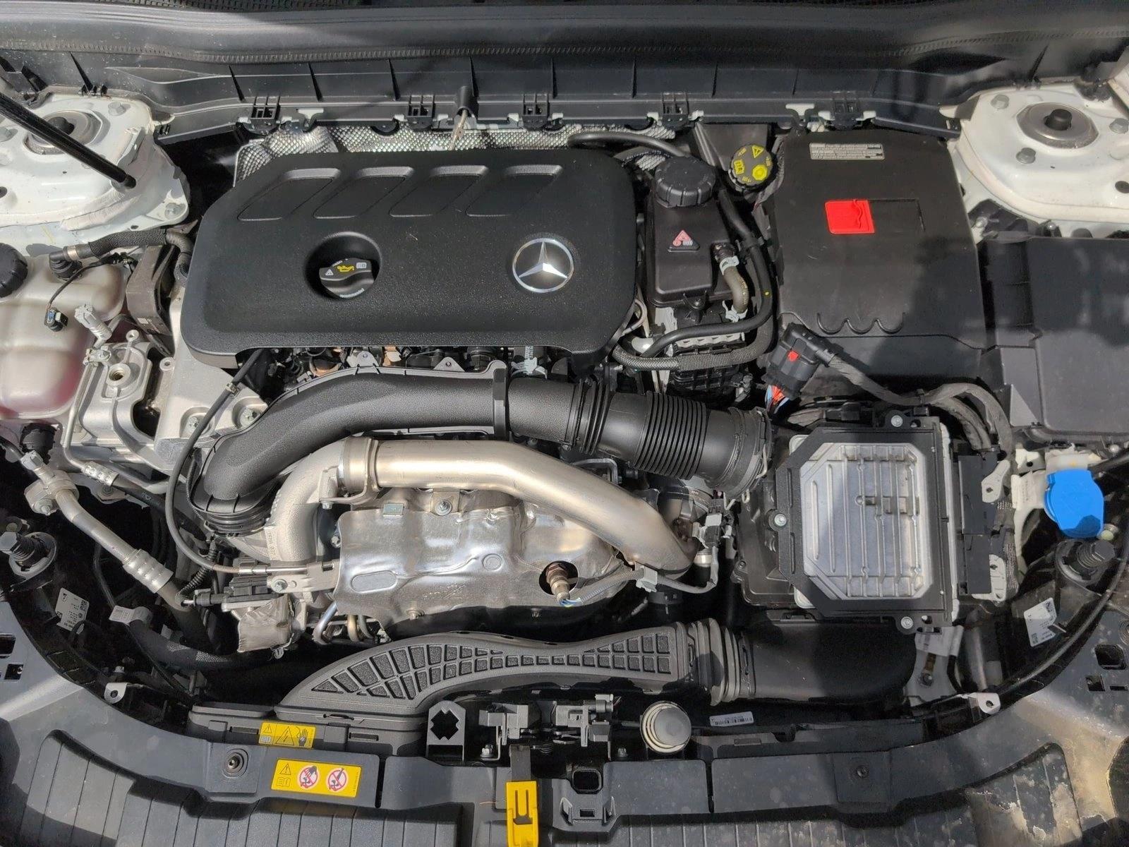 2025 Mercedes-Benz GLB Base - Photo 23