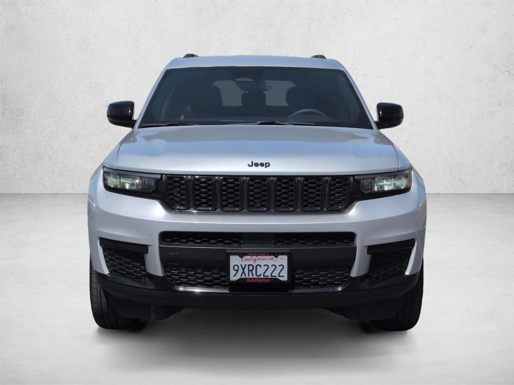Used 2024 Jeep Grand Cherokee L Laredo SUV