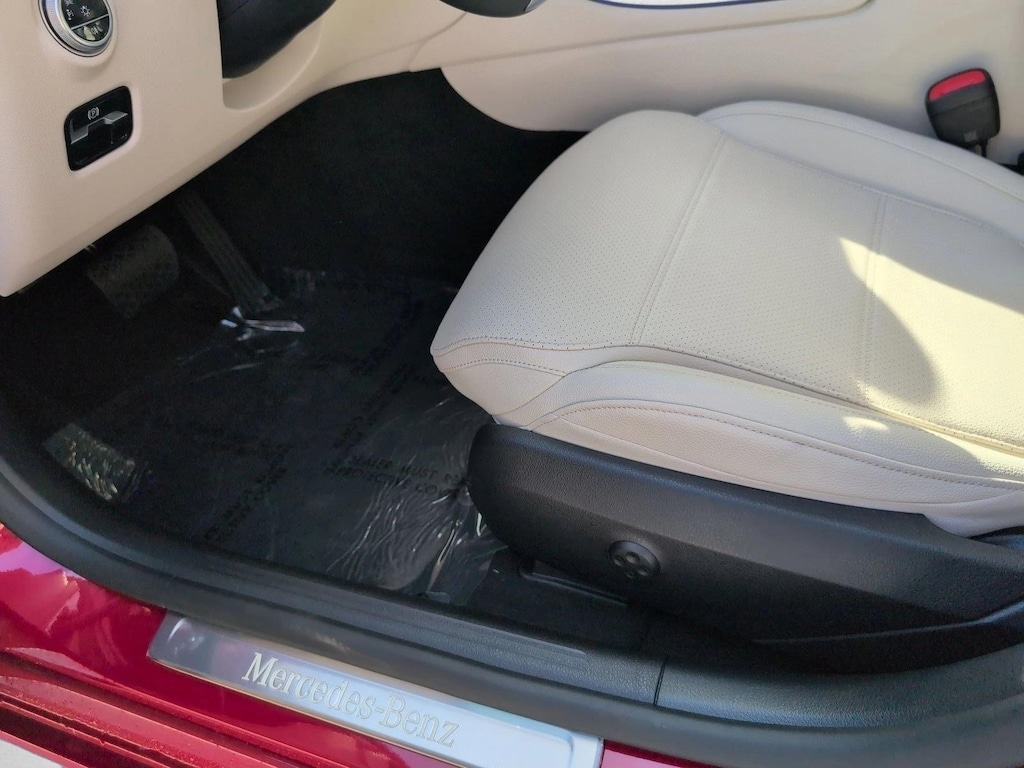 New 2025 Mercedes-Benz C-Class C 300 4MATIC ® Sedan Sedan