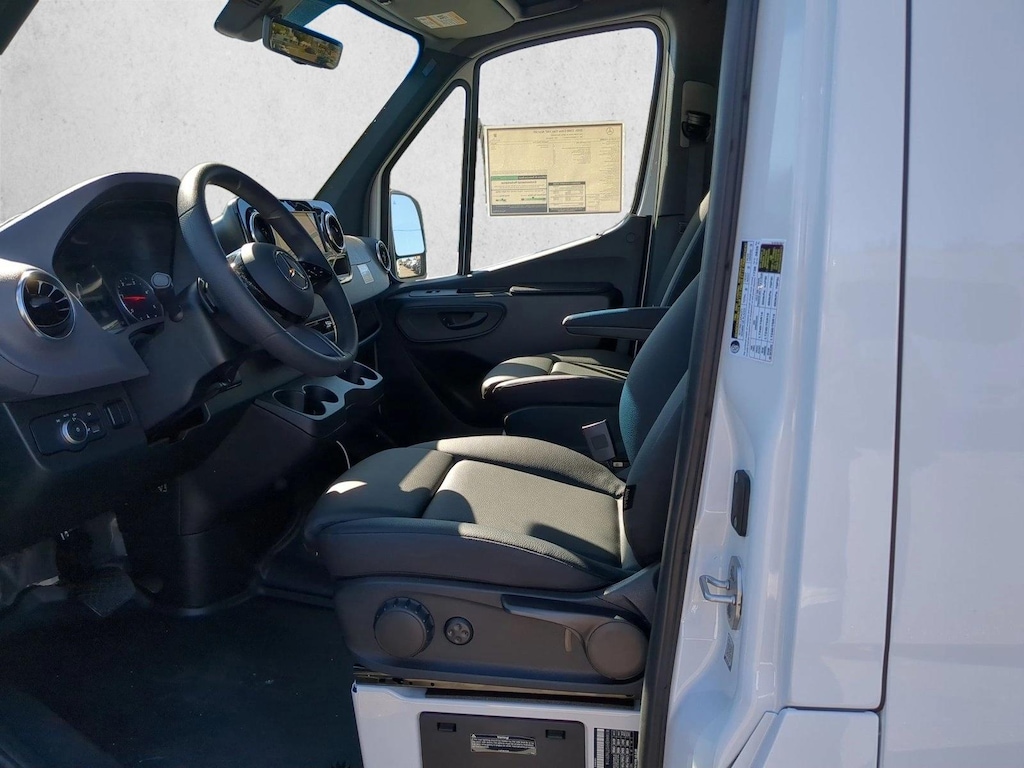 New 2026 Mercedes-Benz Sprinter Cargo Van 2500 Standard Roof I4 Diesel 144" RWD Van Cargo Van