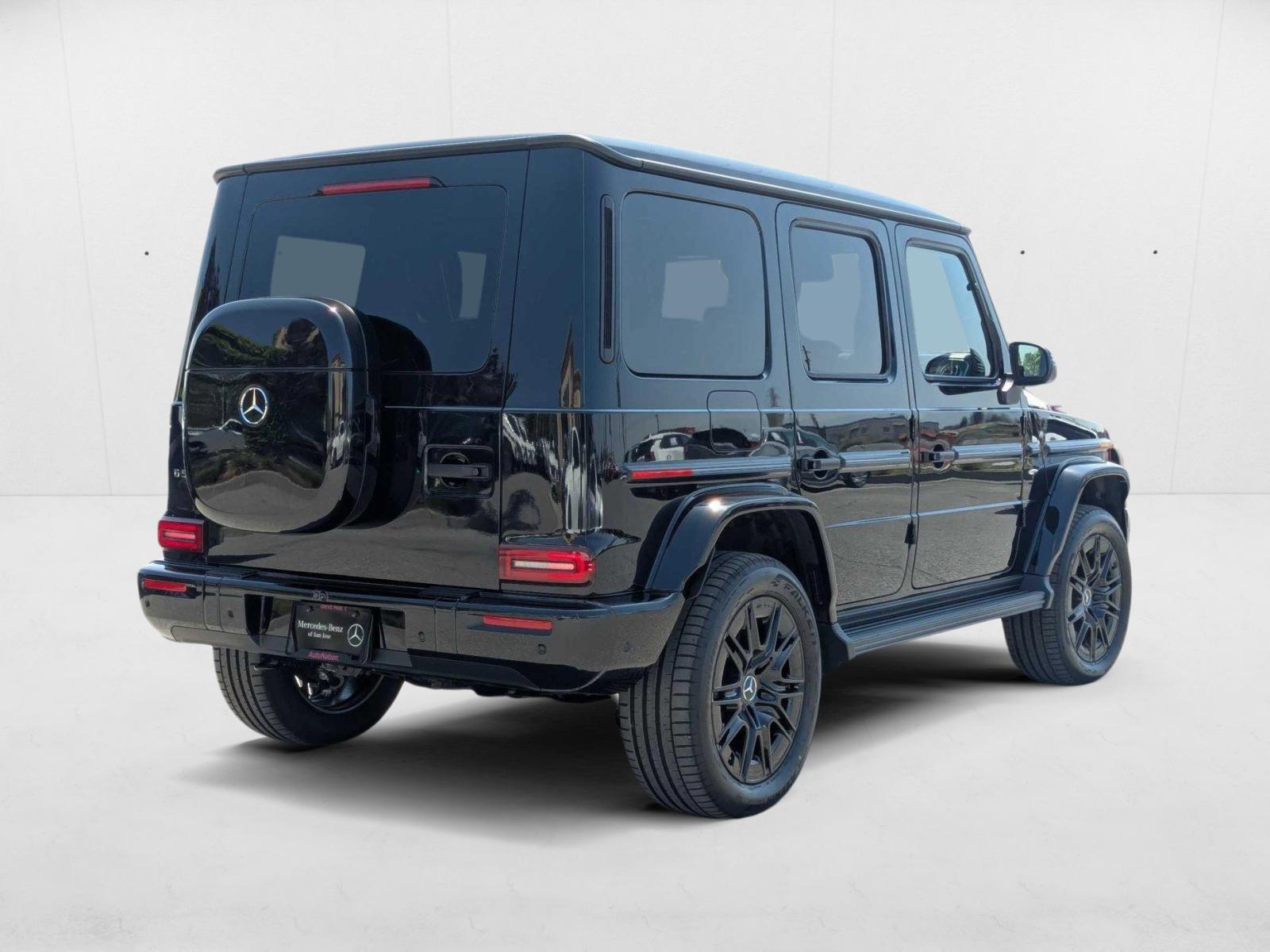 2025 Mercedes Benz G photo 2