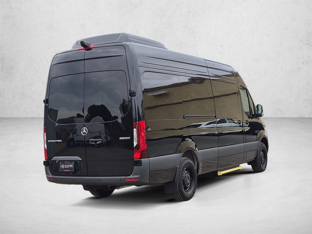 New 2026 Mercedes-Benz Sprinter 2500 2500 High Roof I4 Diesel HO 170" RWD Van Passenger Van