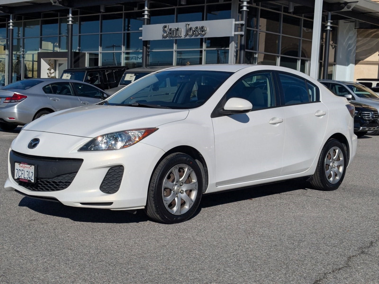 2013 Mazda MAZDA3 i Sport's photo
