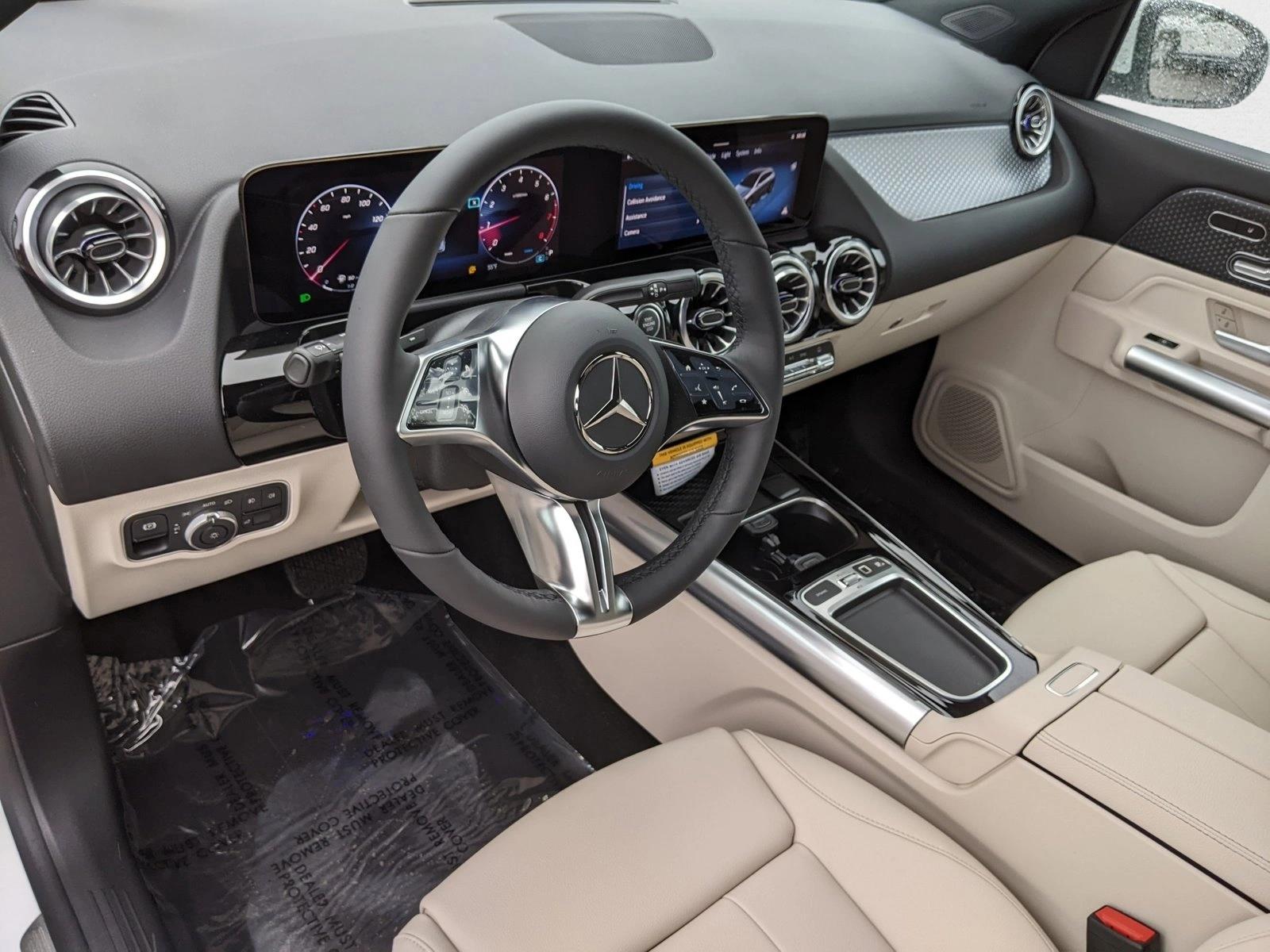 2025 Mercedes Benz GLA 4MATIC photo 3