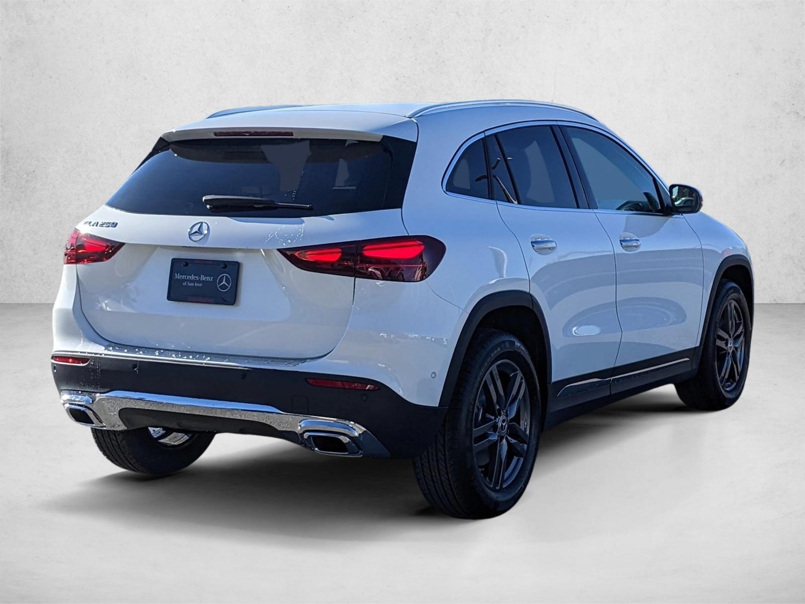 2025 Mercedes Benz GLA 250 photo 2
