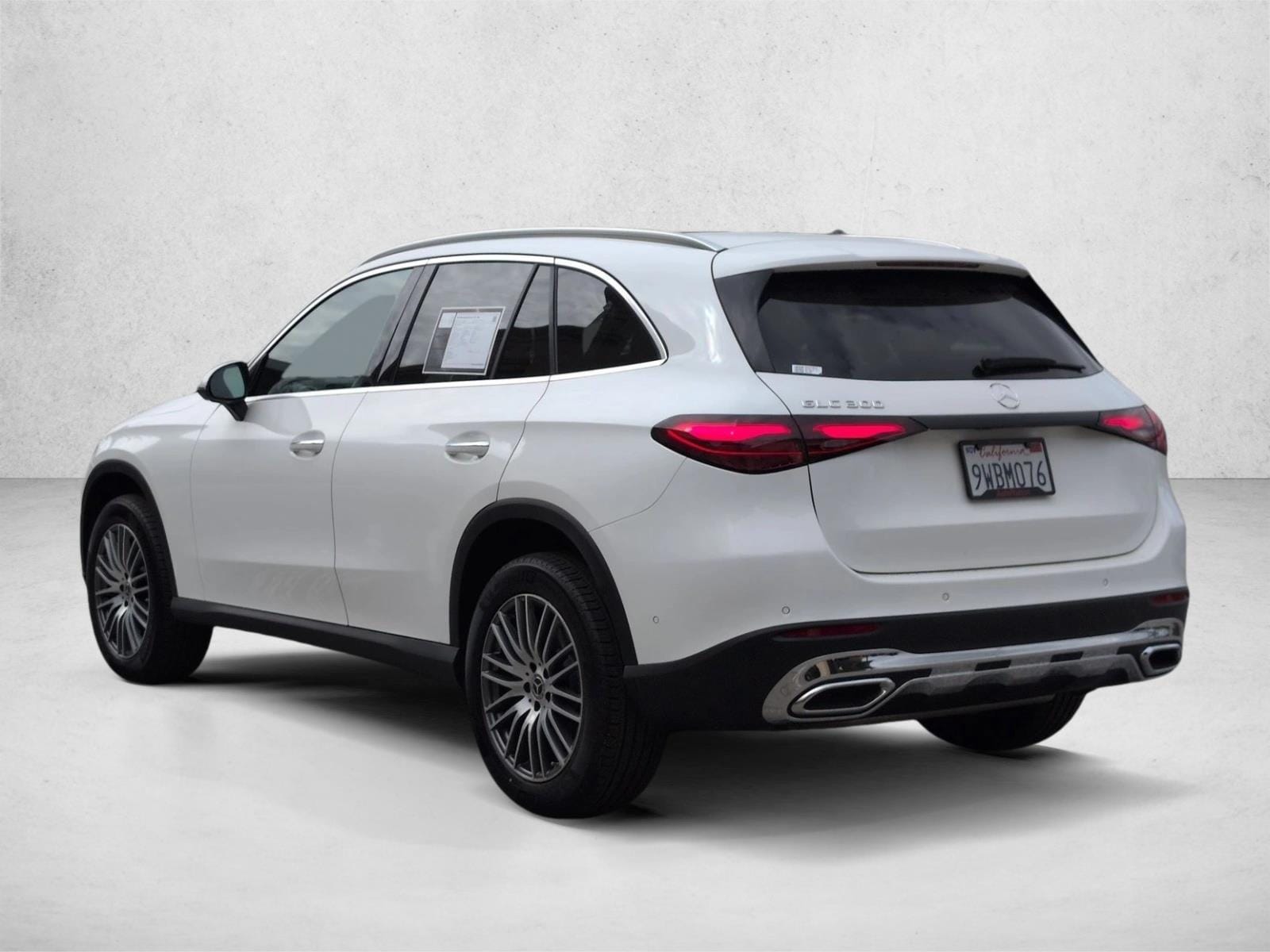2025 Mercedes-Benz GLC Base - Photo 8