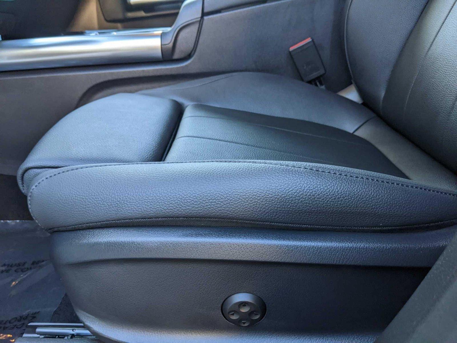 2025 Mercedes Benz GLA 250 photo 4