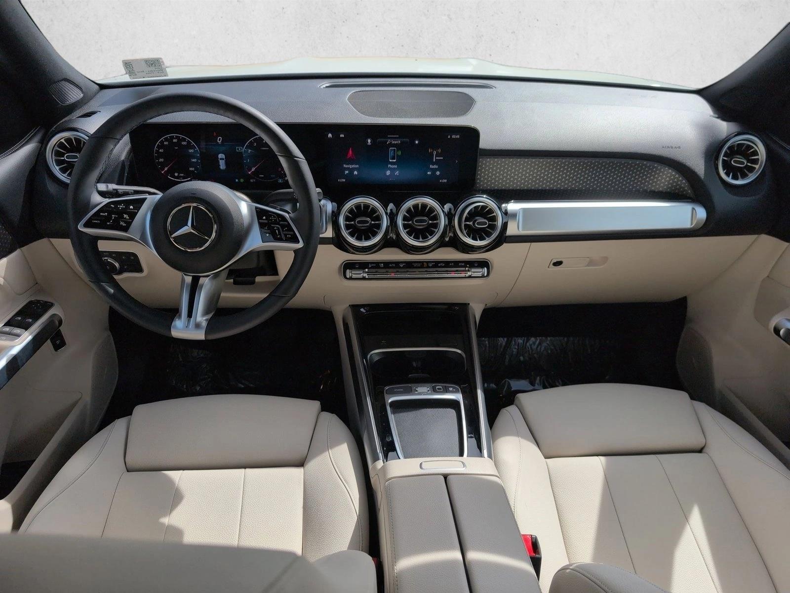 2025 Mercedes-Benz GLB Base - Photo 18