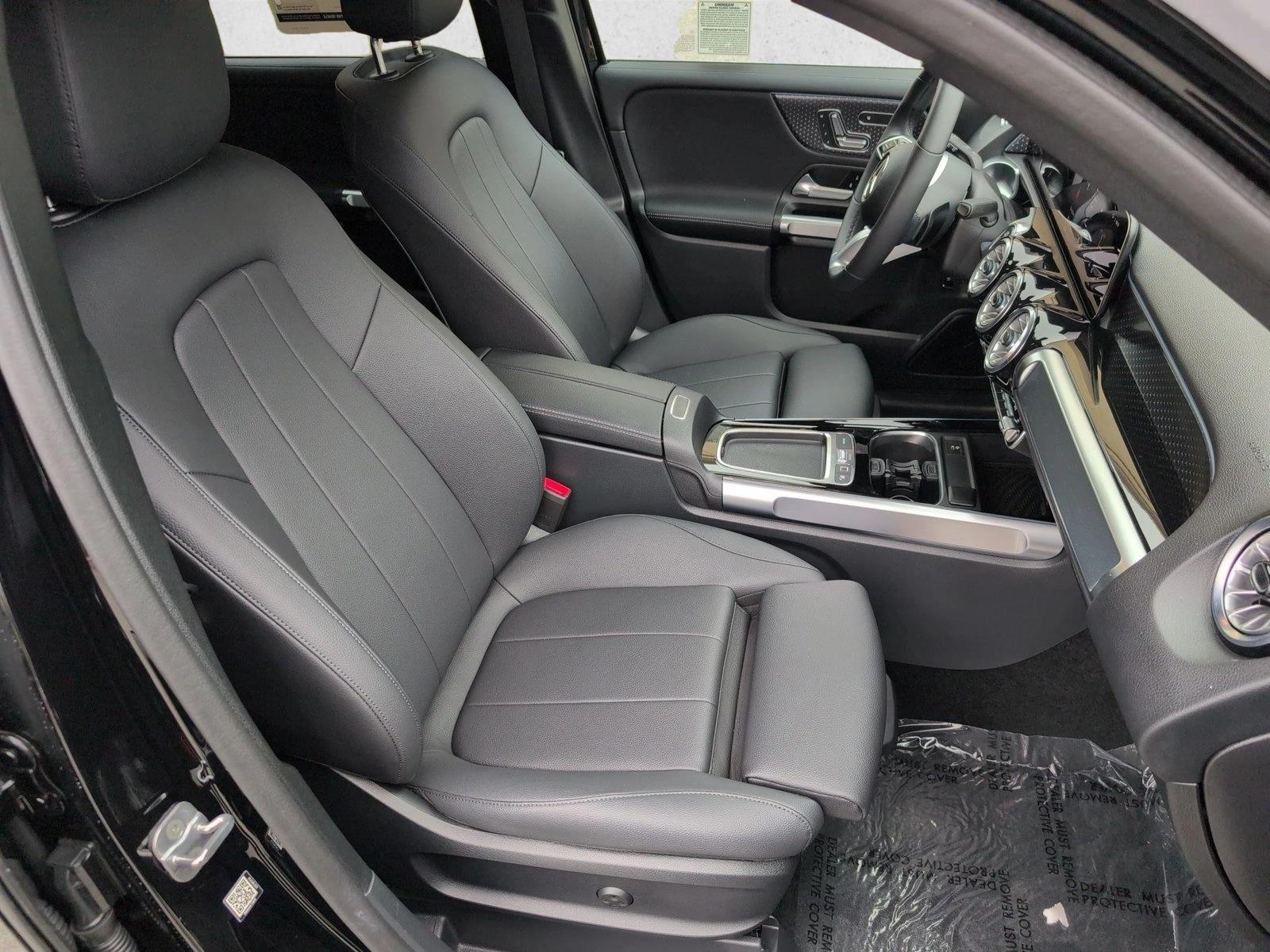 2026 Mercedes-Benz GLB GLB 250 - Photo 24
