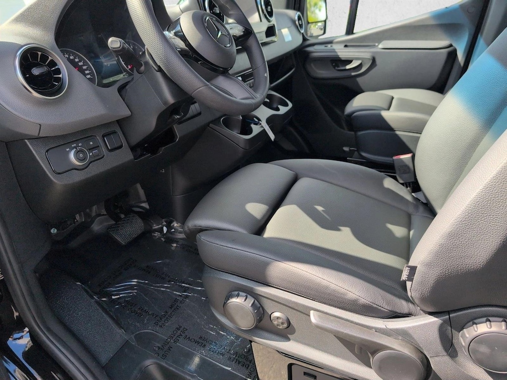 New 2026 Mercedes-Benz Sprinter Cargo Van 2500 Standard Roof I4 Diesel HO 144" RWD Van Cargo Van