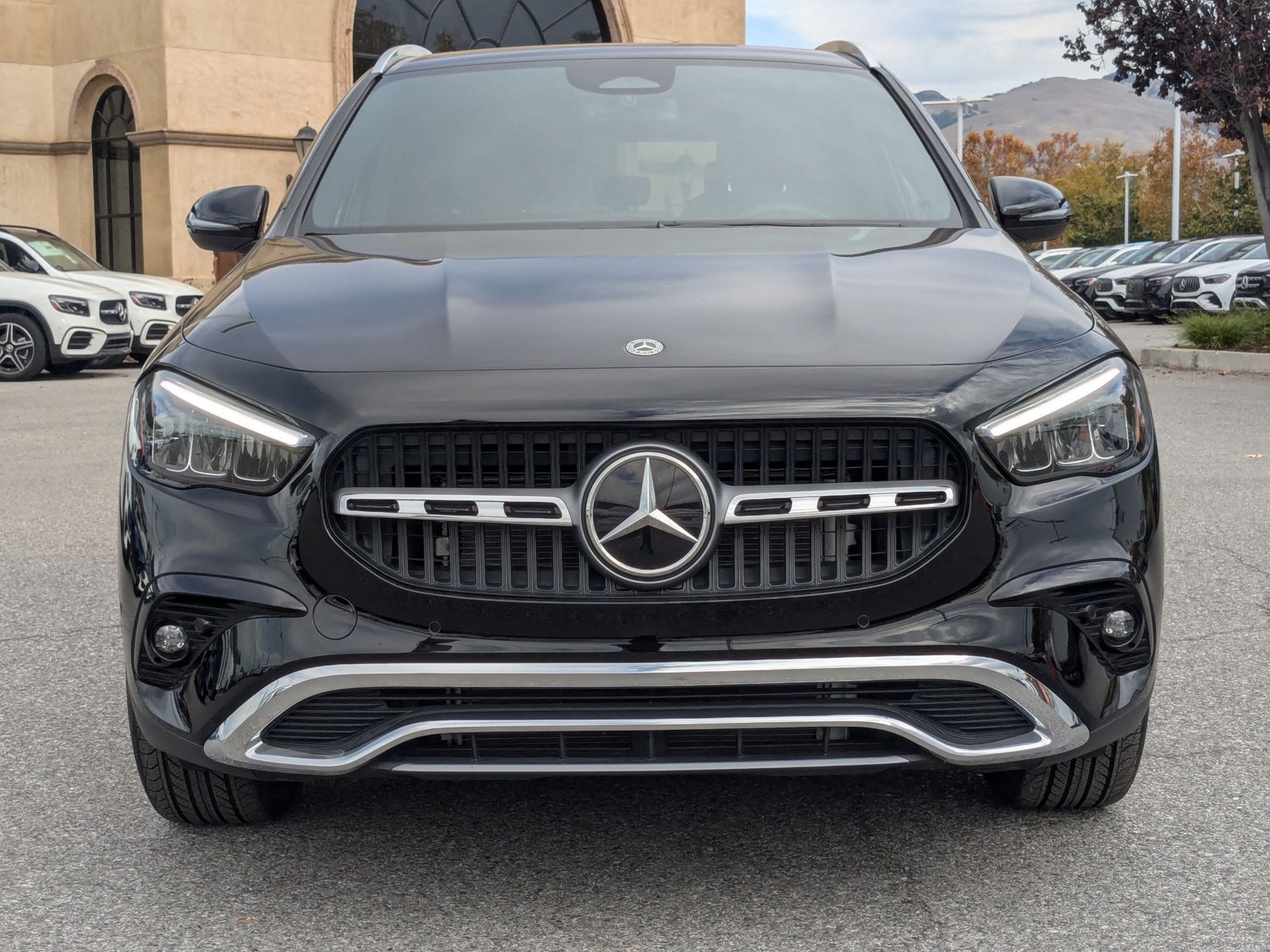 2025 Mercedes Benz GLA 250 4MATIC photo 2