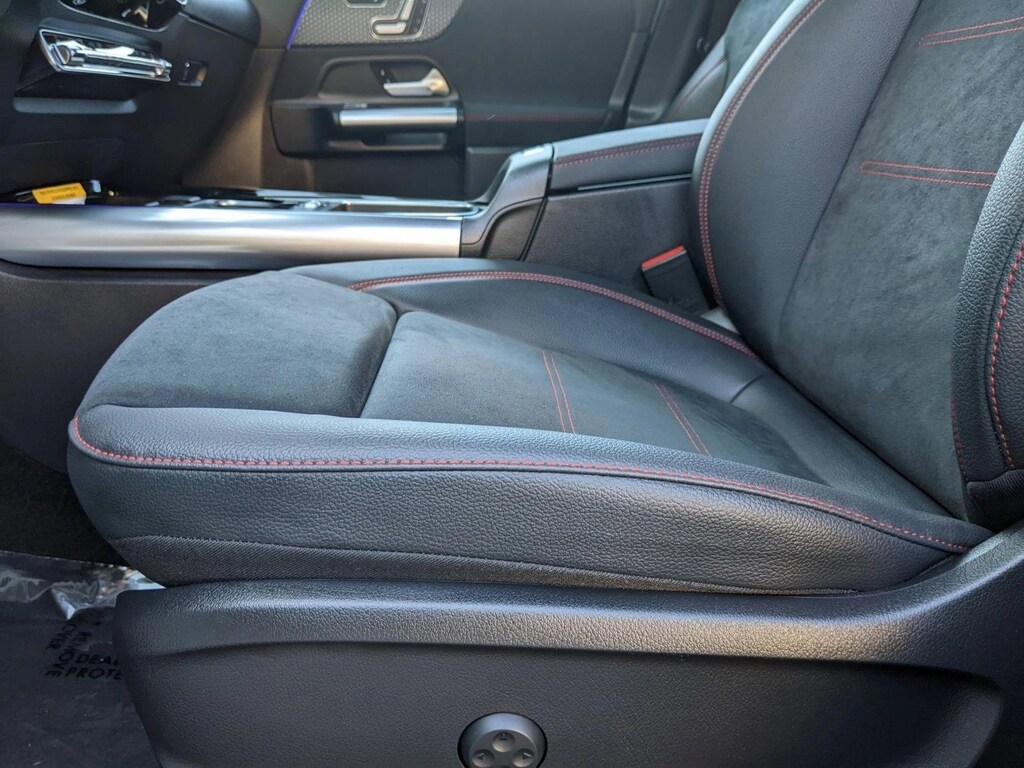 Certified 2025 Mercedes-Benz GLA 4MATIC SUV