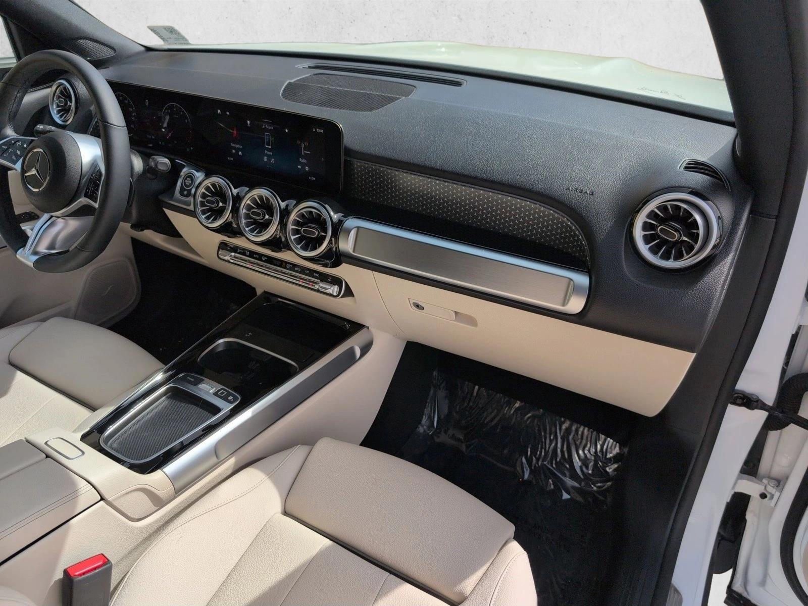 2025 Mercedes-Benz GLB Base - Photo 22