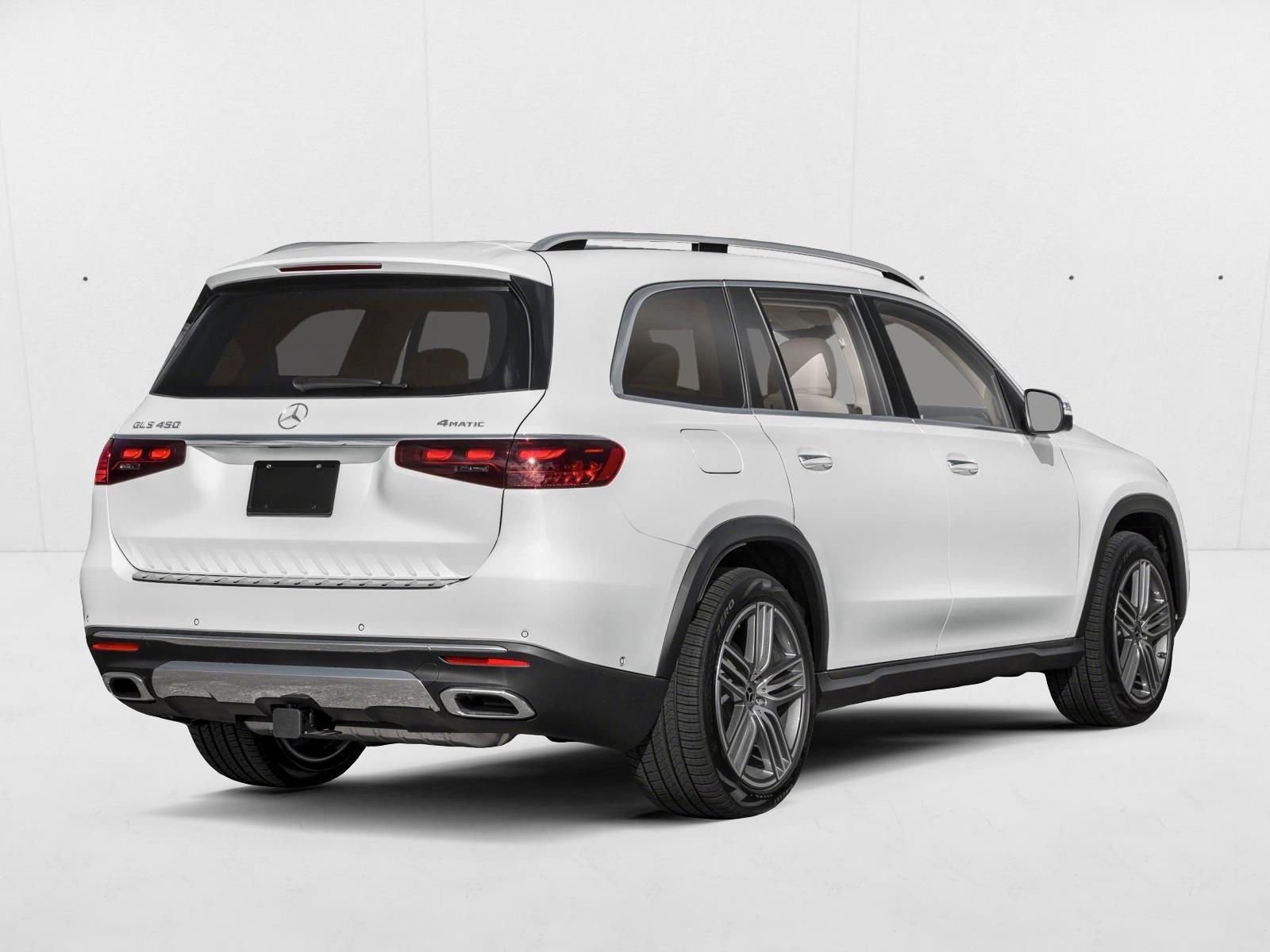 2025 Mercedes Benz GLS 450 4MATIC photo 2