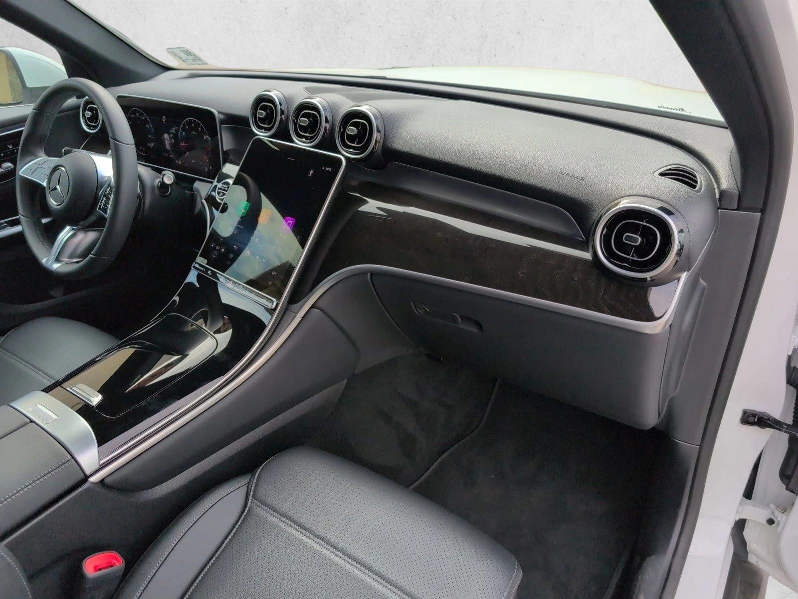 2025 Mercedes-Benz GLC Base - Photo 25