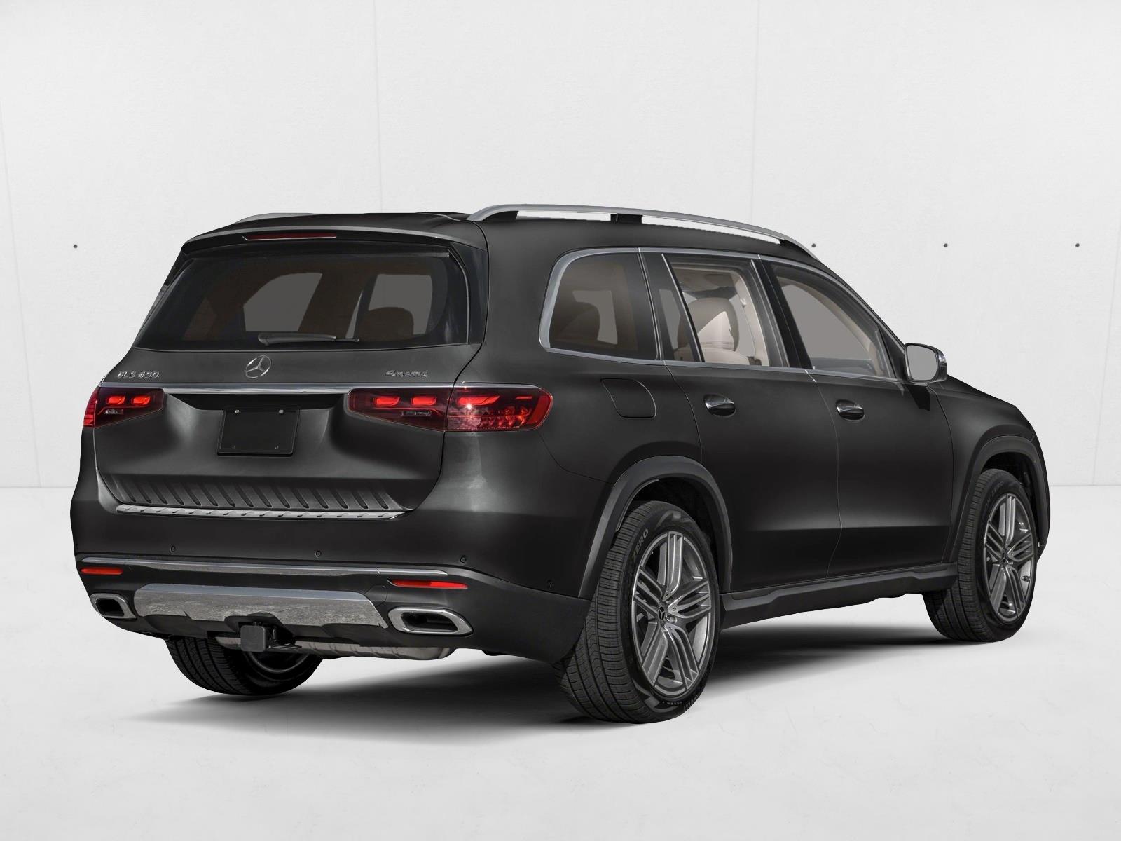 2025 Mercedes Benz GLS 450 4MATIC photo 2