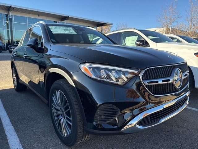 2026 Mercedes-Benz GLC Base's photo