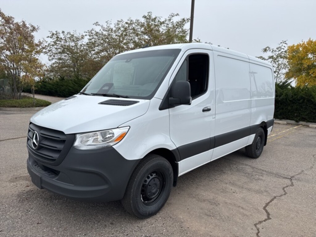 New 2025 Mercedes-Benz Sprinter 2500 Standard Roof 4-Cyl Diesel Van Cargo Van