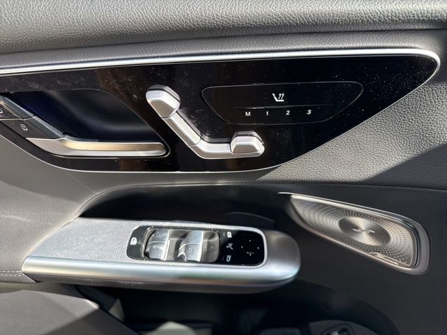2026 Mercedes-Benz GLC Base - Photo 11