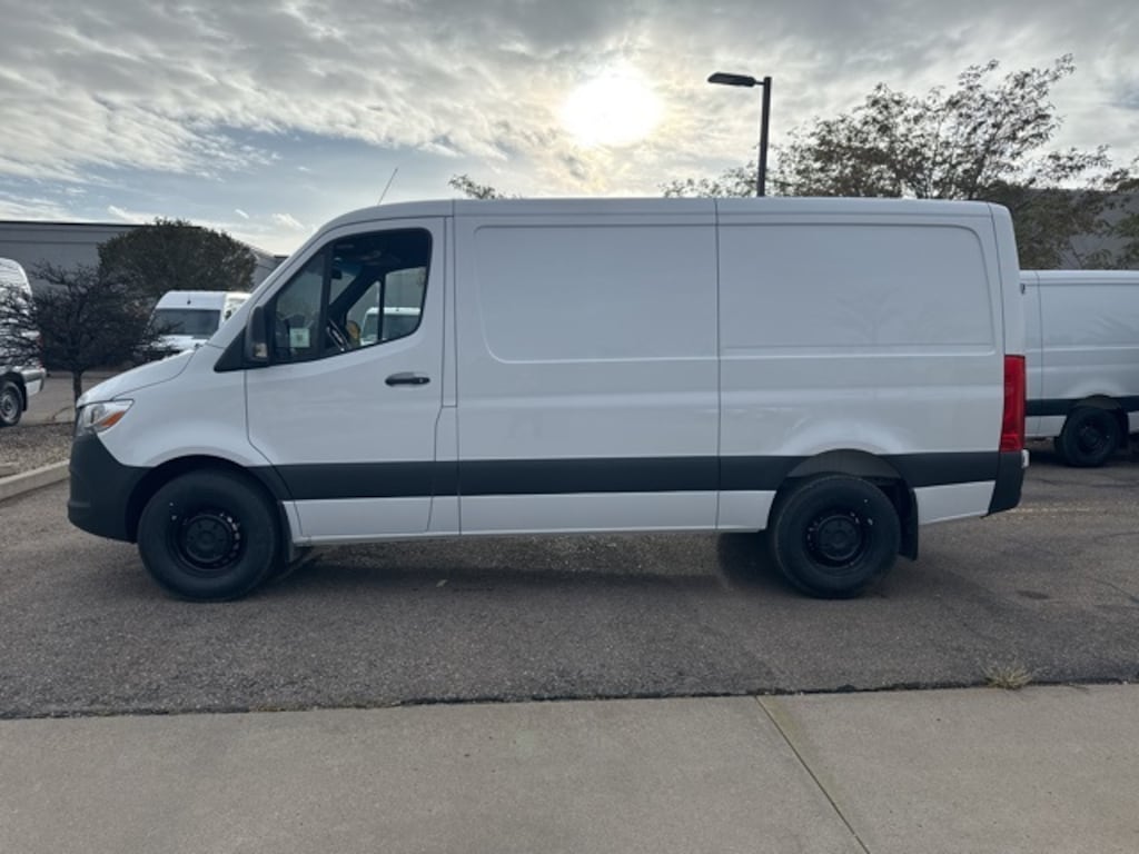 New 2025 Mercedes-Benz Sprinter 2500 Standard Roof 4-Cyl Diesel Van Cargo Van
