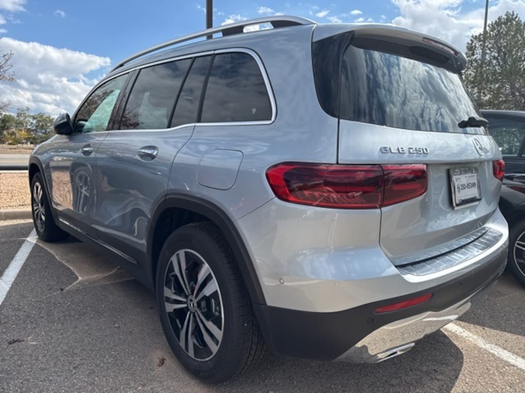 New 2025 Mercedes-Benz GLB 250 4MATIC SUV
