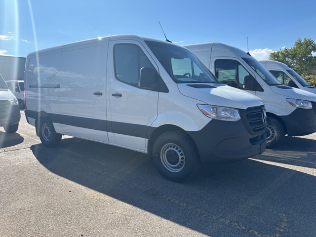 New 2025 Mercedes-Benz Sprinter 2500 Standard Roof 4-Cyl Diesel HO Van Cargo Van