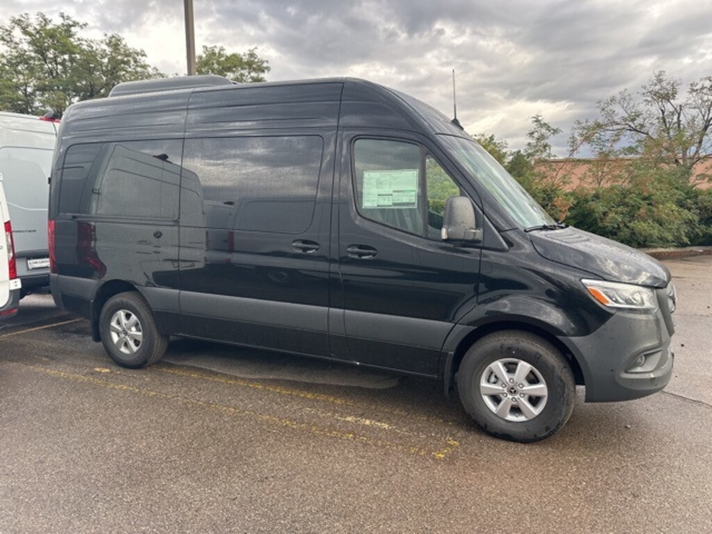 New 2024 Mercedes-Benz Sprinter 2500 Standard Roof 4-Cyl Diesel HO Van