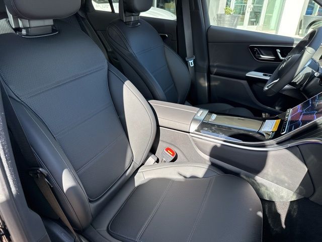 2026 Mercedes-Benz GLC Base - Photo 17