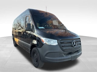 2025 Mercedes-Benz Sprinter 2500 Passenger 170 WB Van Passenger Van
