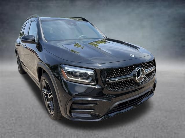 2025 Mercedes-Benz GLB