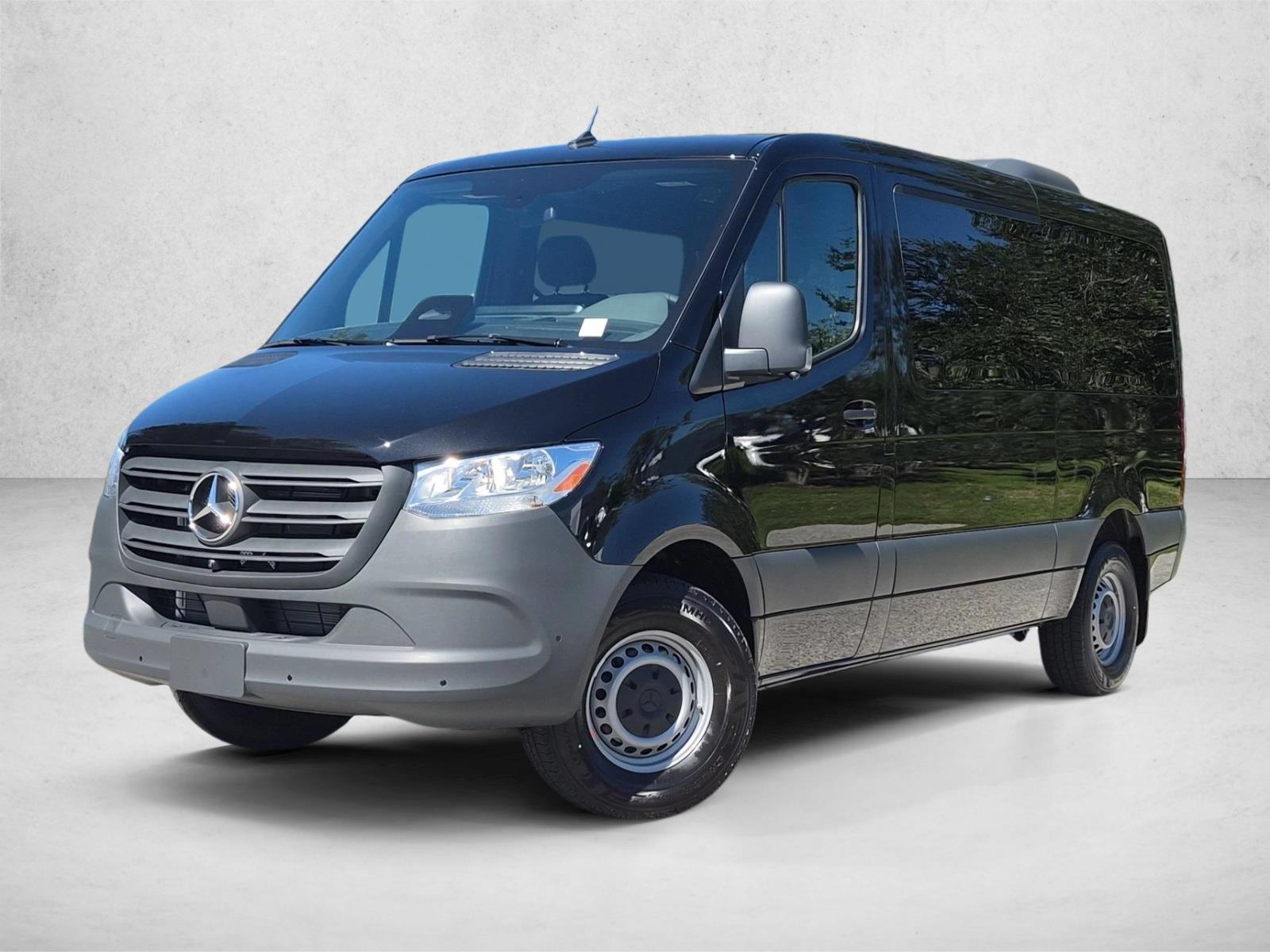2027 Mercedes-Benz Sprinter 2500 2500 Standard Roof I4 Diesel 144