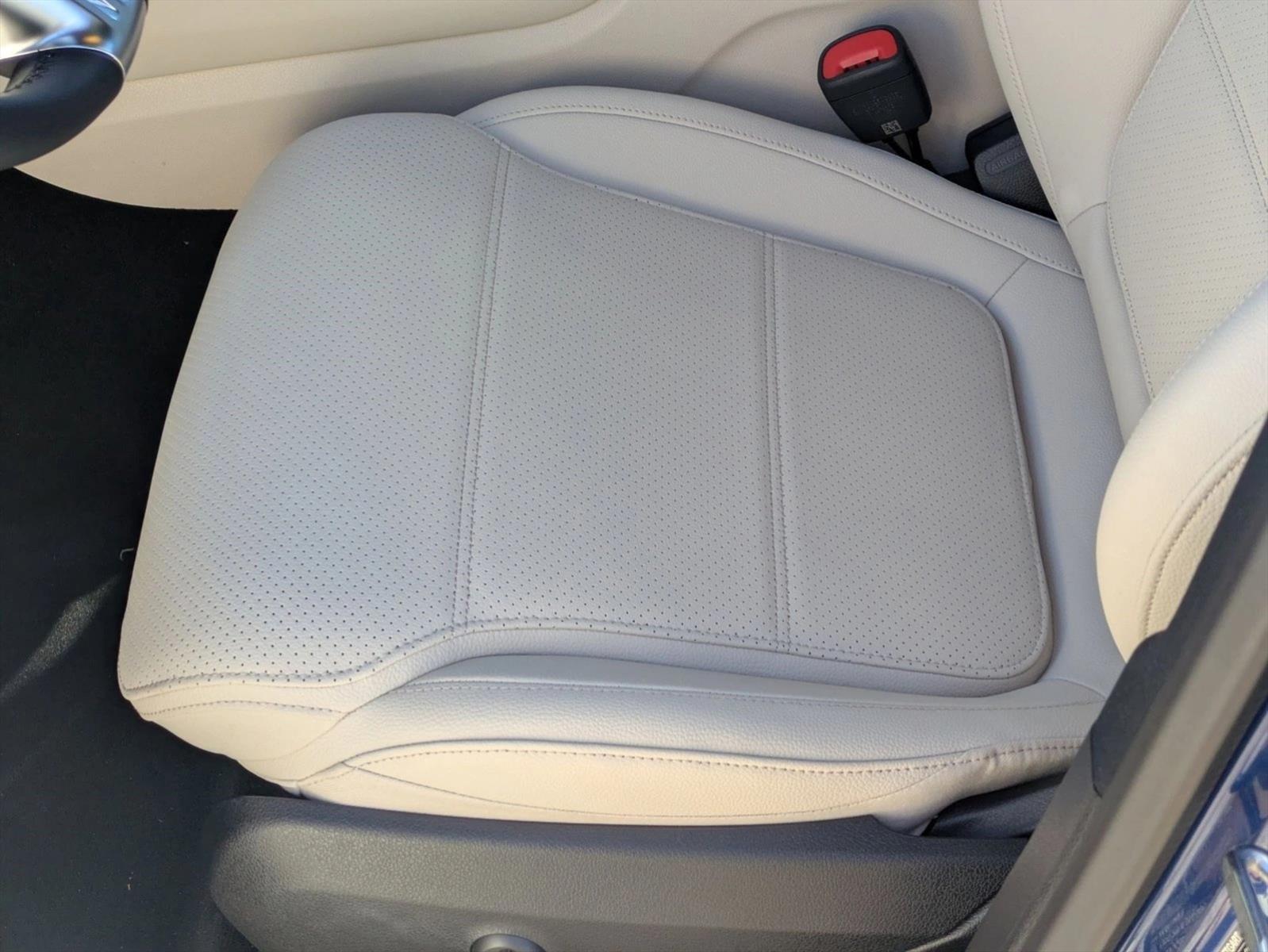 2026 Mercedes Benz GLC 300 photo 3