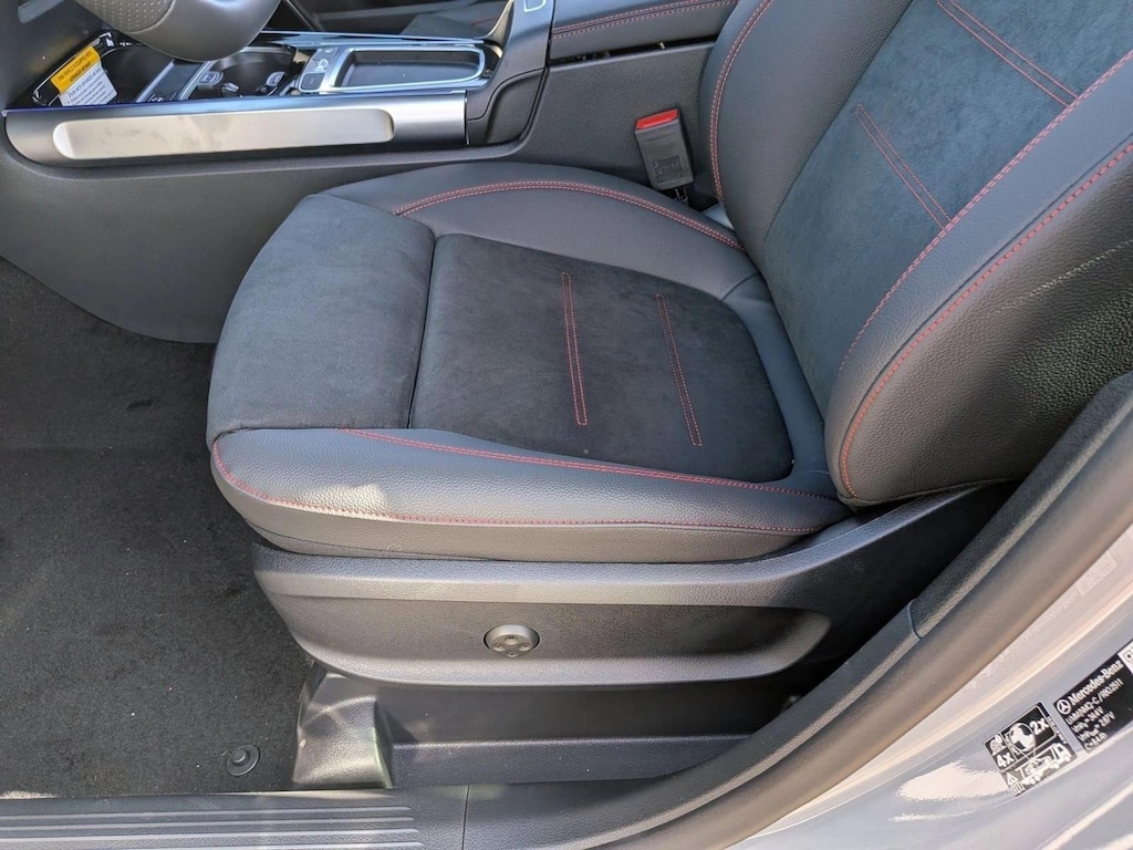 New 2026 Mercedes-Benz AMG GLB 35 AMG ® GLB 35 4MATIC ® SUV SUV