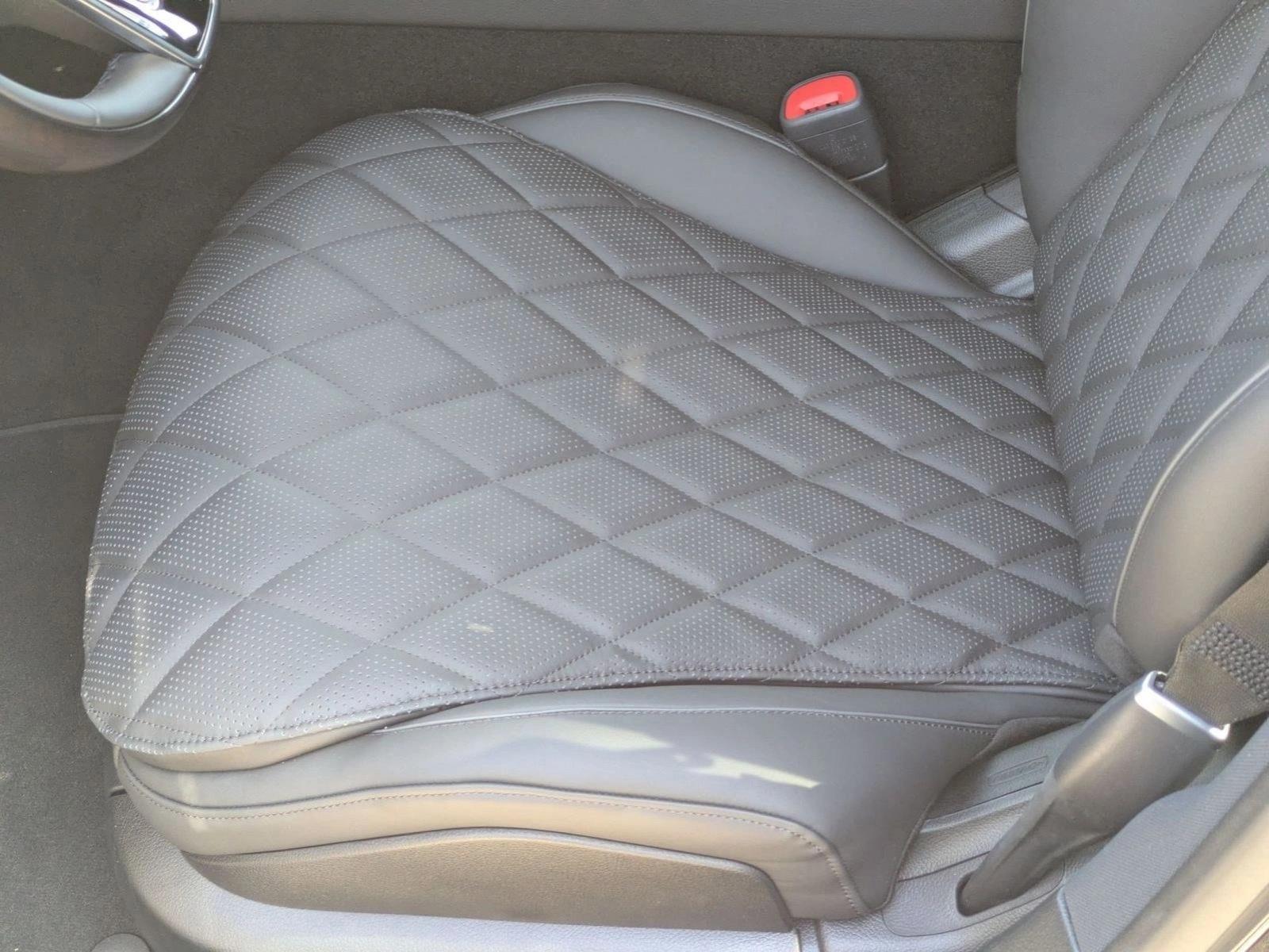 2026 Mercedes Benz S 580 4MATIC photo 4