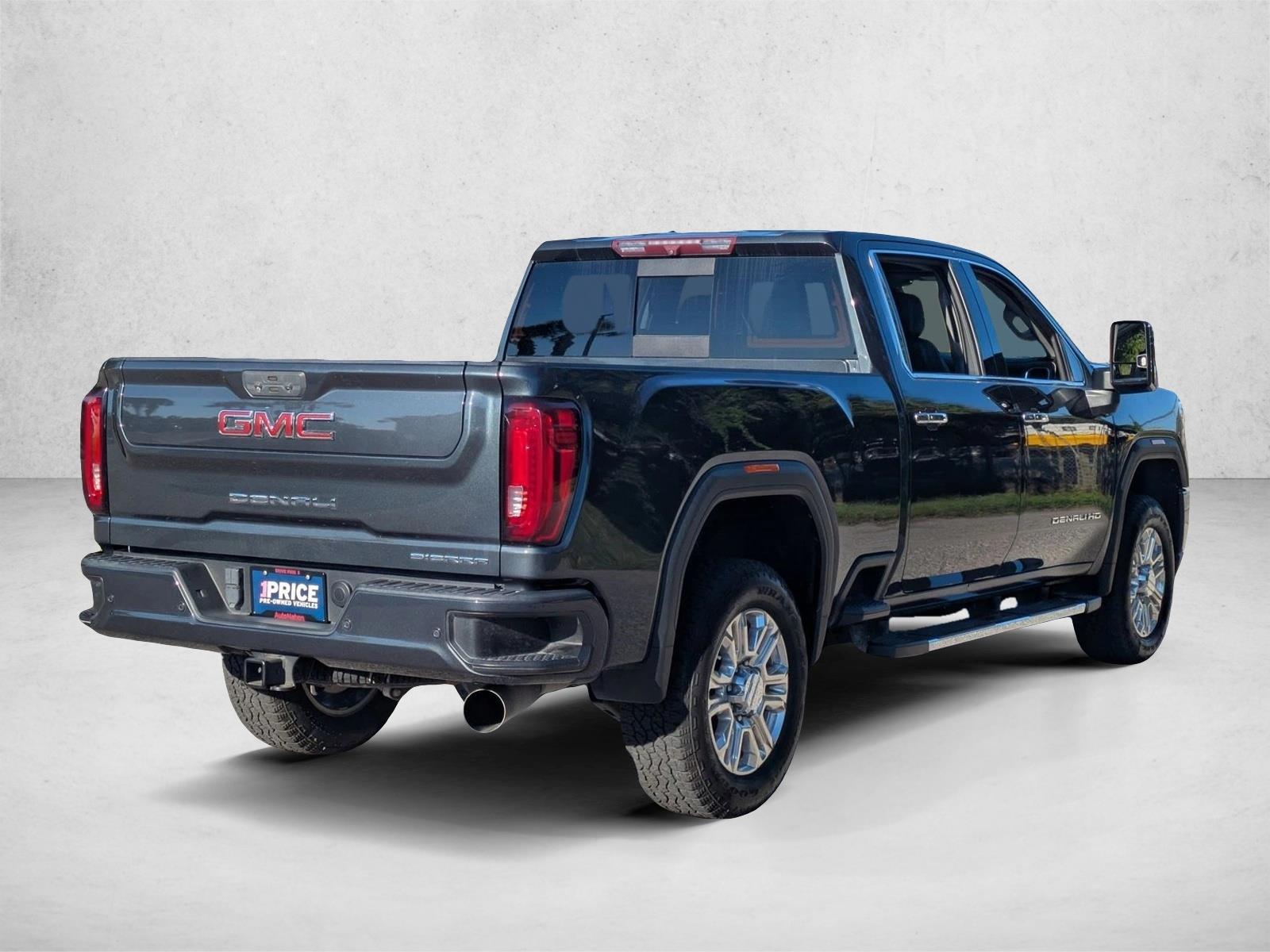 2022 Gmc Sierra 2500 HD Denali photo 3