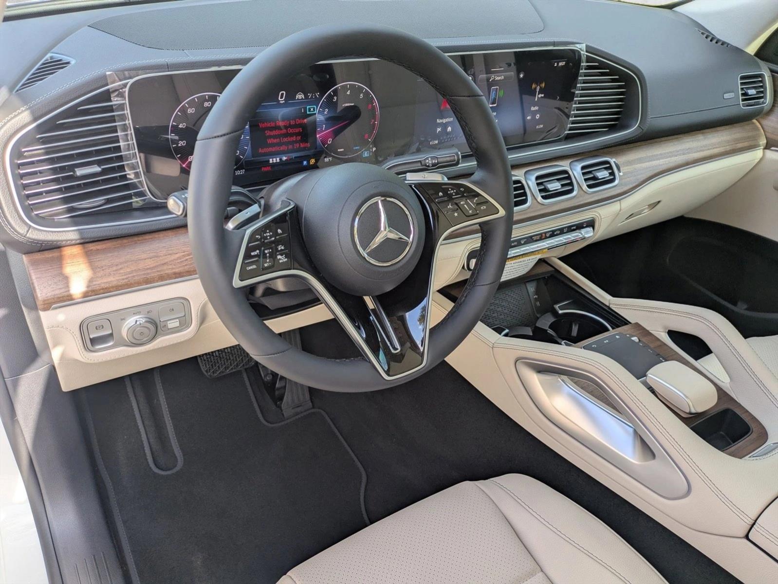 2026 Mercedes Benz GLE 450 4MATIC photo 3