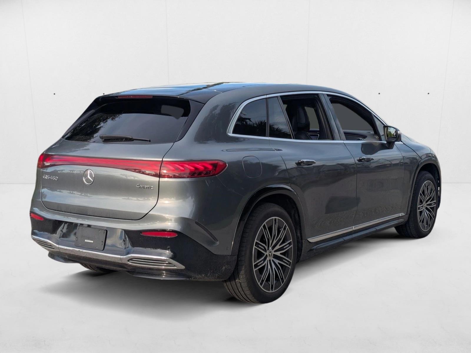 2023 Mercedes Benz EQS SUV 450 4MATIC photo 3