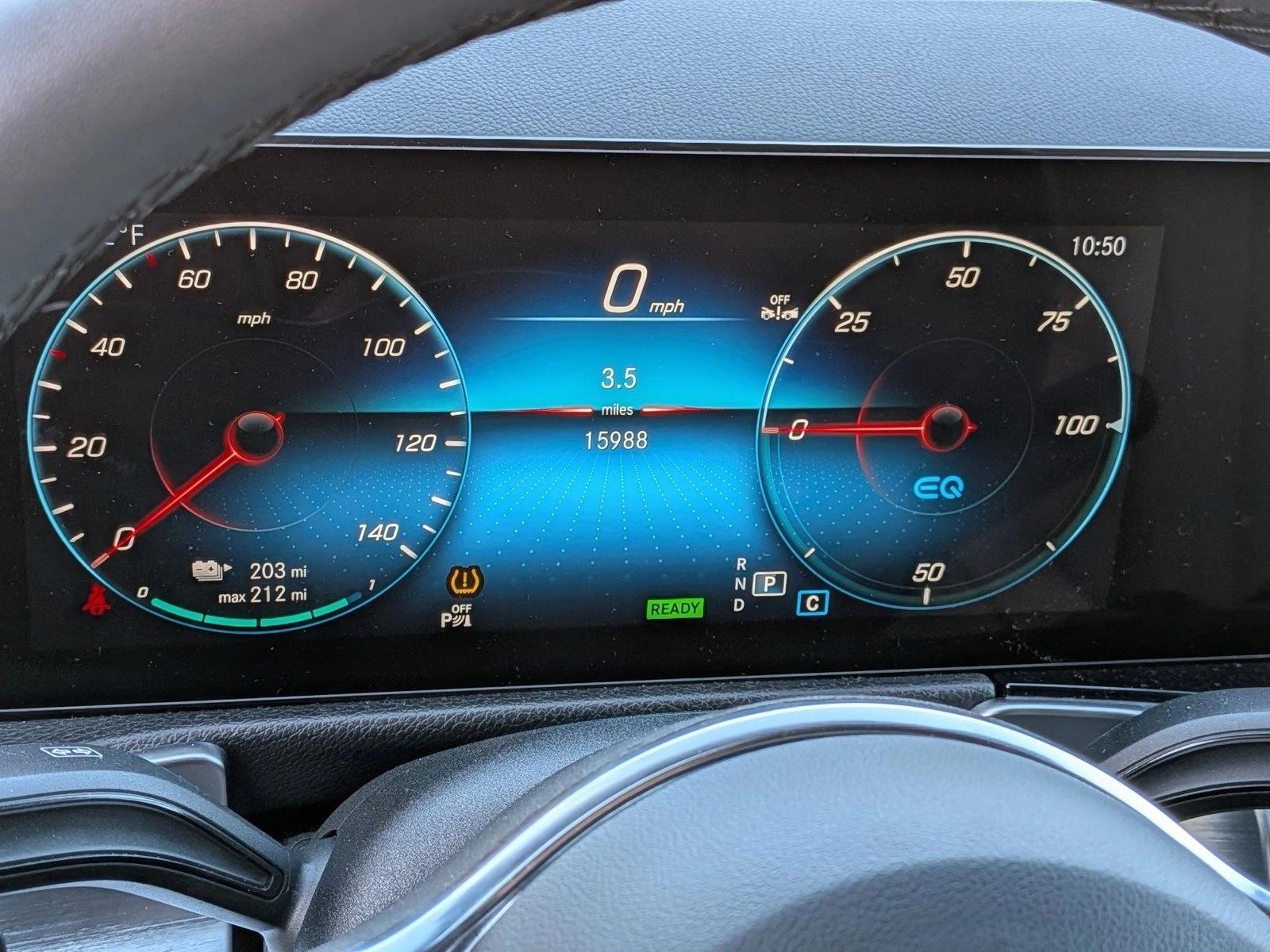 2023 Mercedes Benz EQB 300 4MATIC photo 4