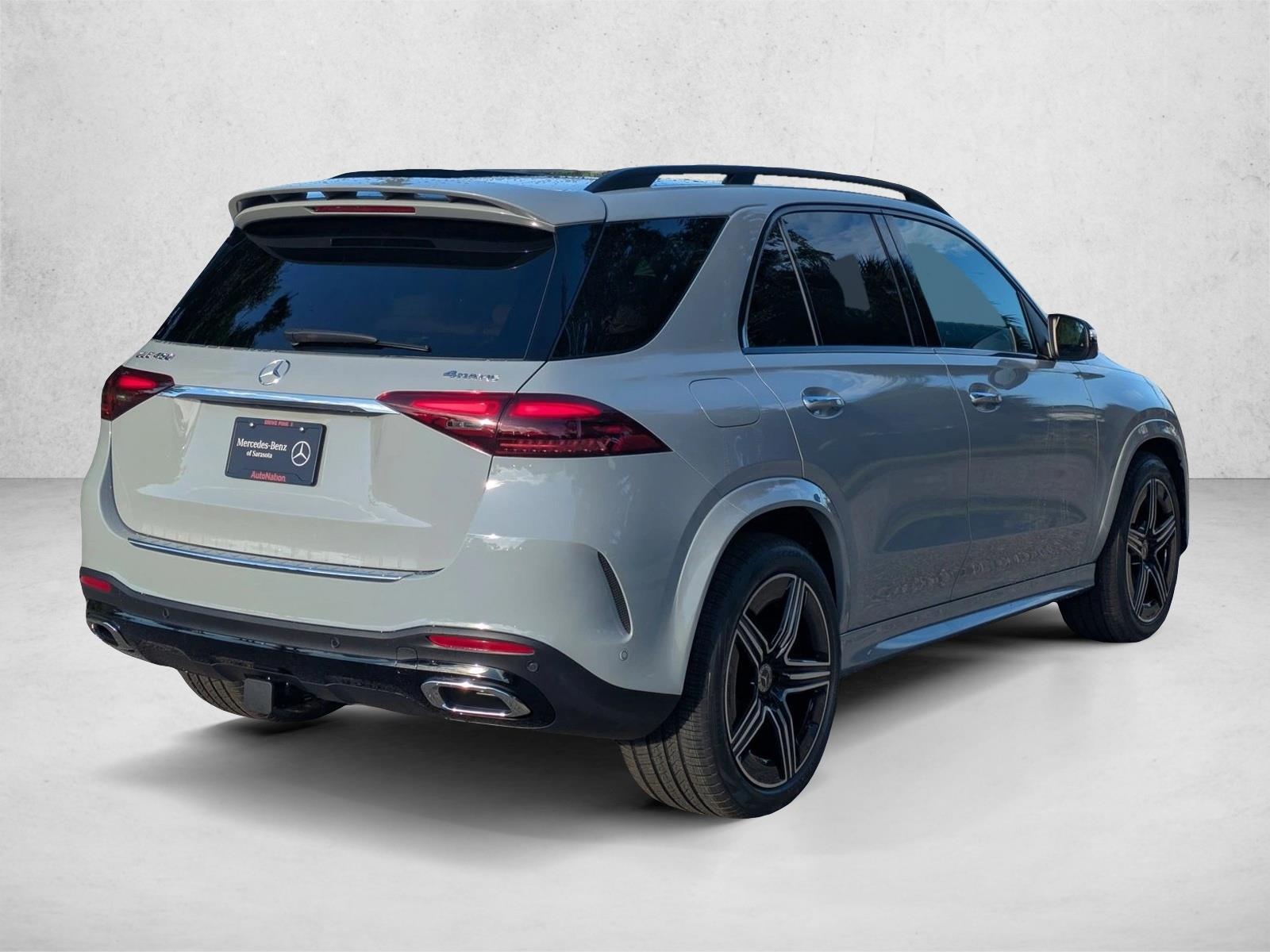 2026 Mercedes Benz GLE 450 4MATIC photo 2
