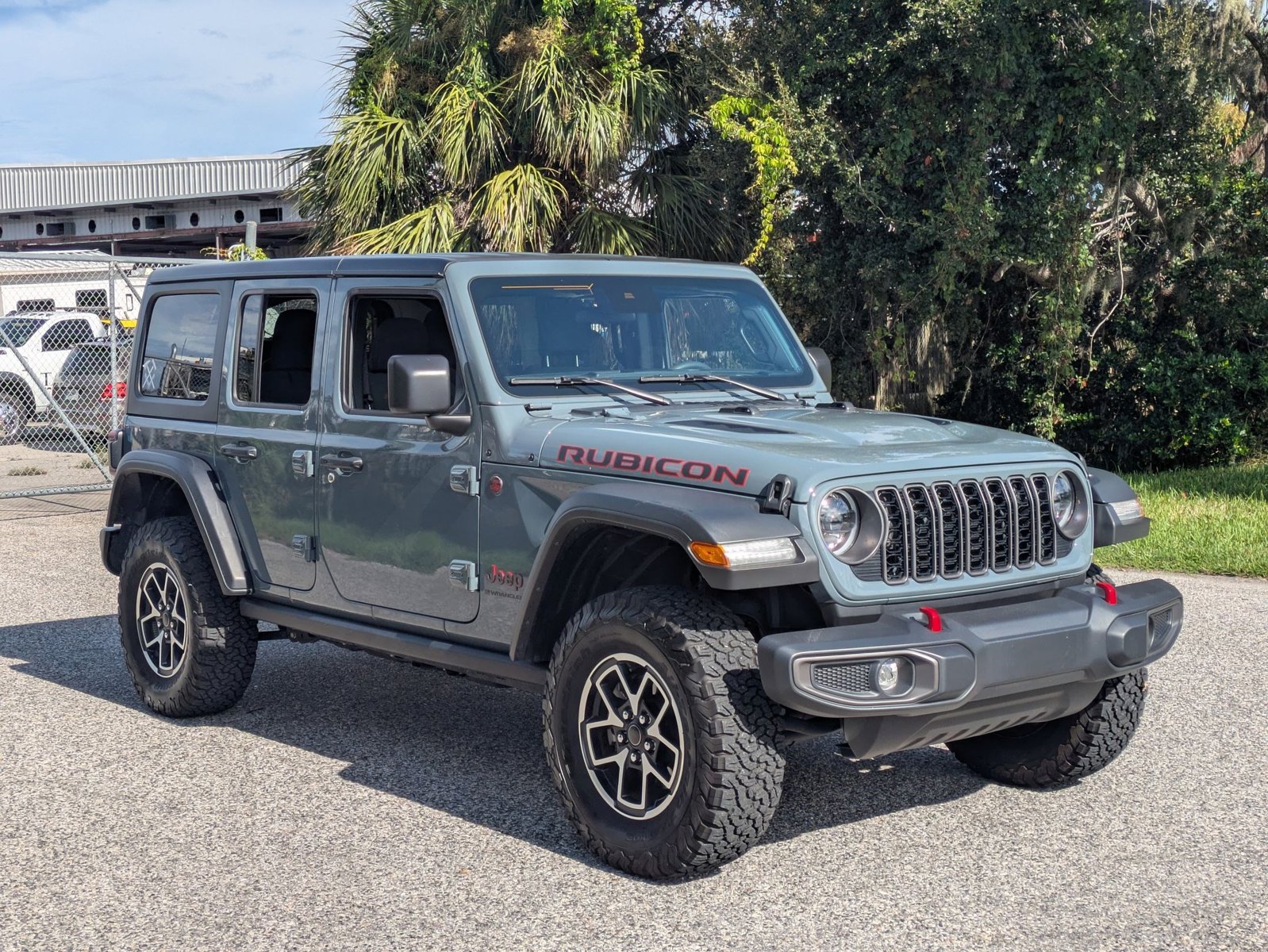 2024 Jeep Wrangler Rubicon photo 3