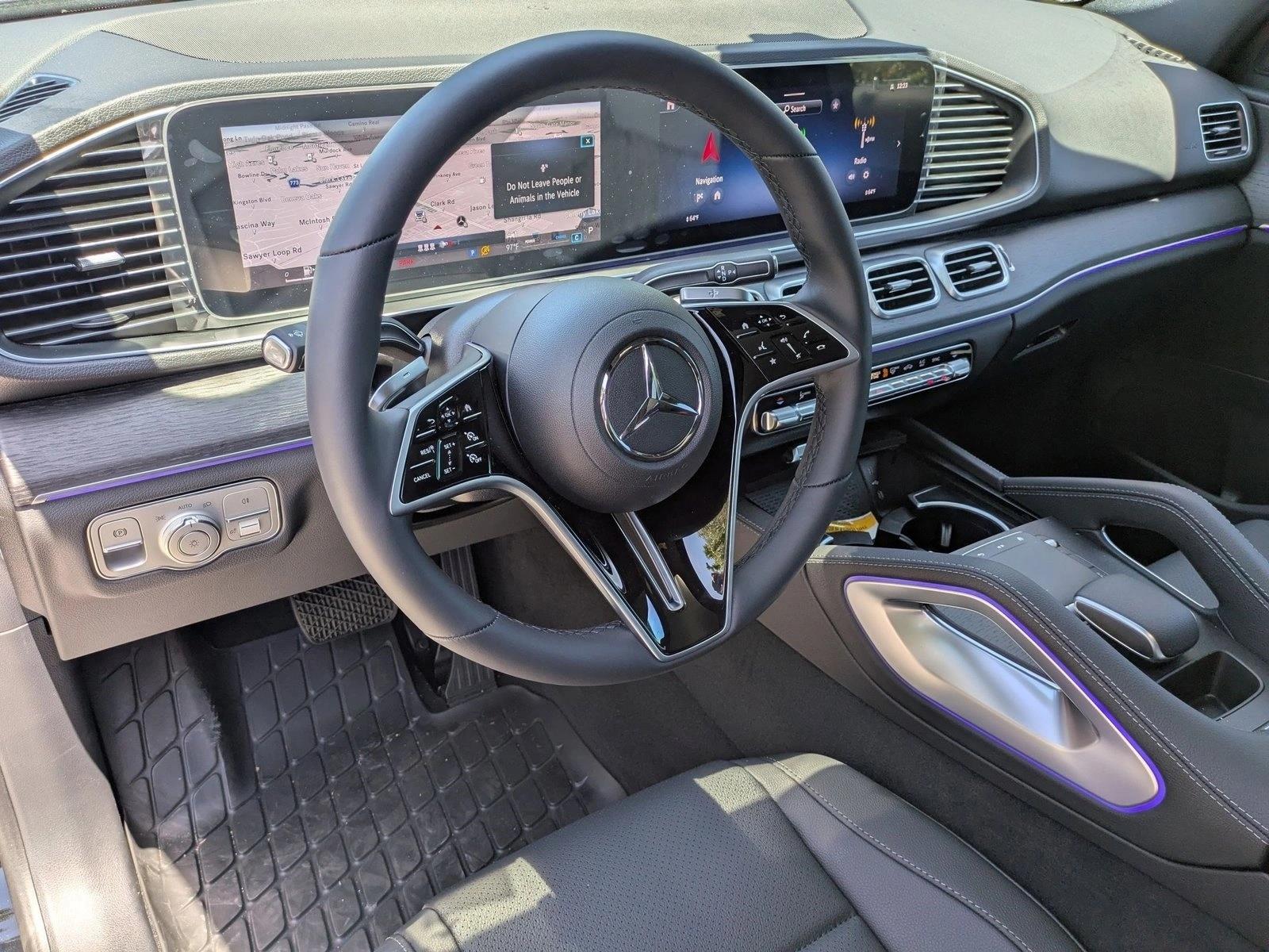 2025 Mercedes Benz GLE 350 photo 3